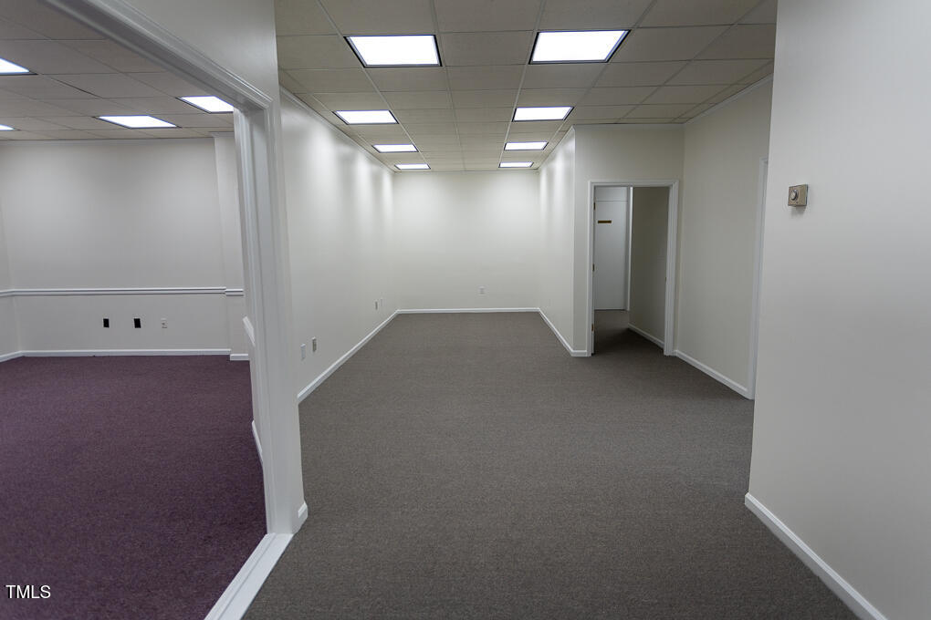 201 E Market Street Property Photo 6