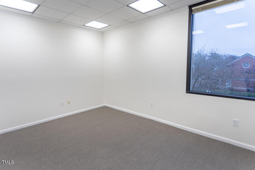 201 E Market Street Property Photo 10