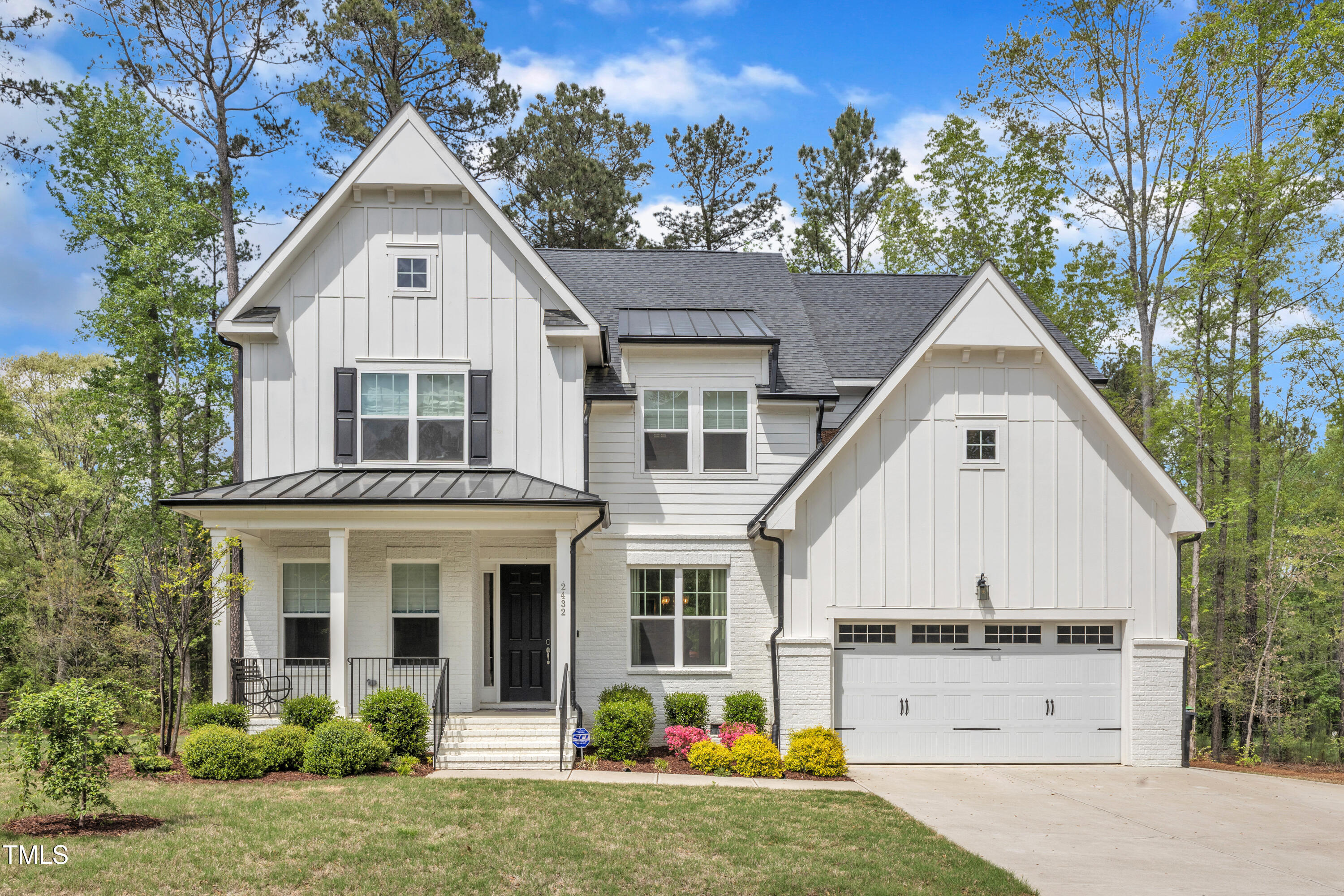 2432 Spindle Court Property Photo 1