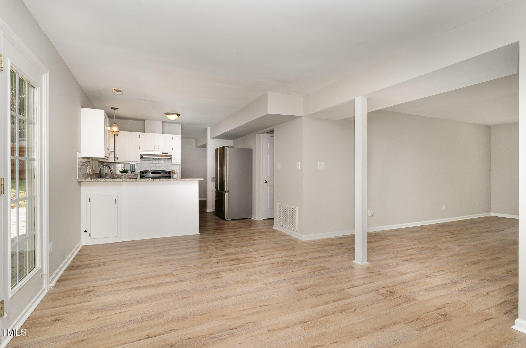 601 E Dynasty Drive Property Photo 12