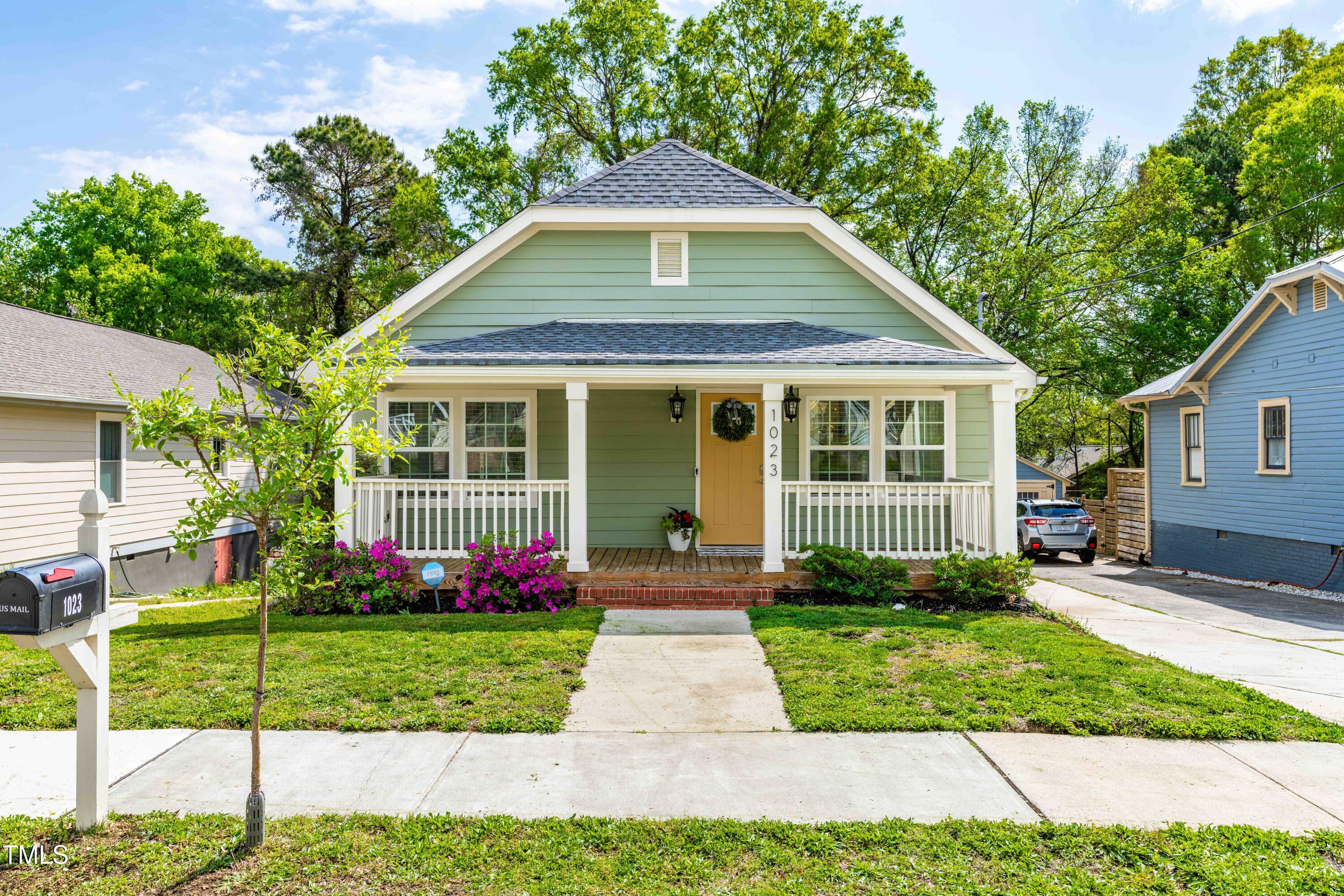 1023 Kent Street Property Photo