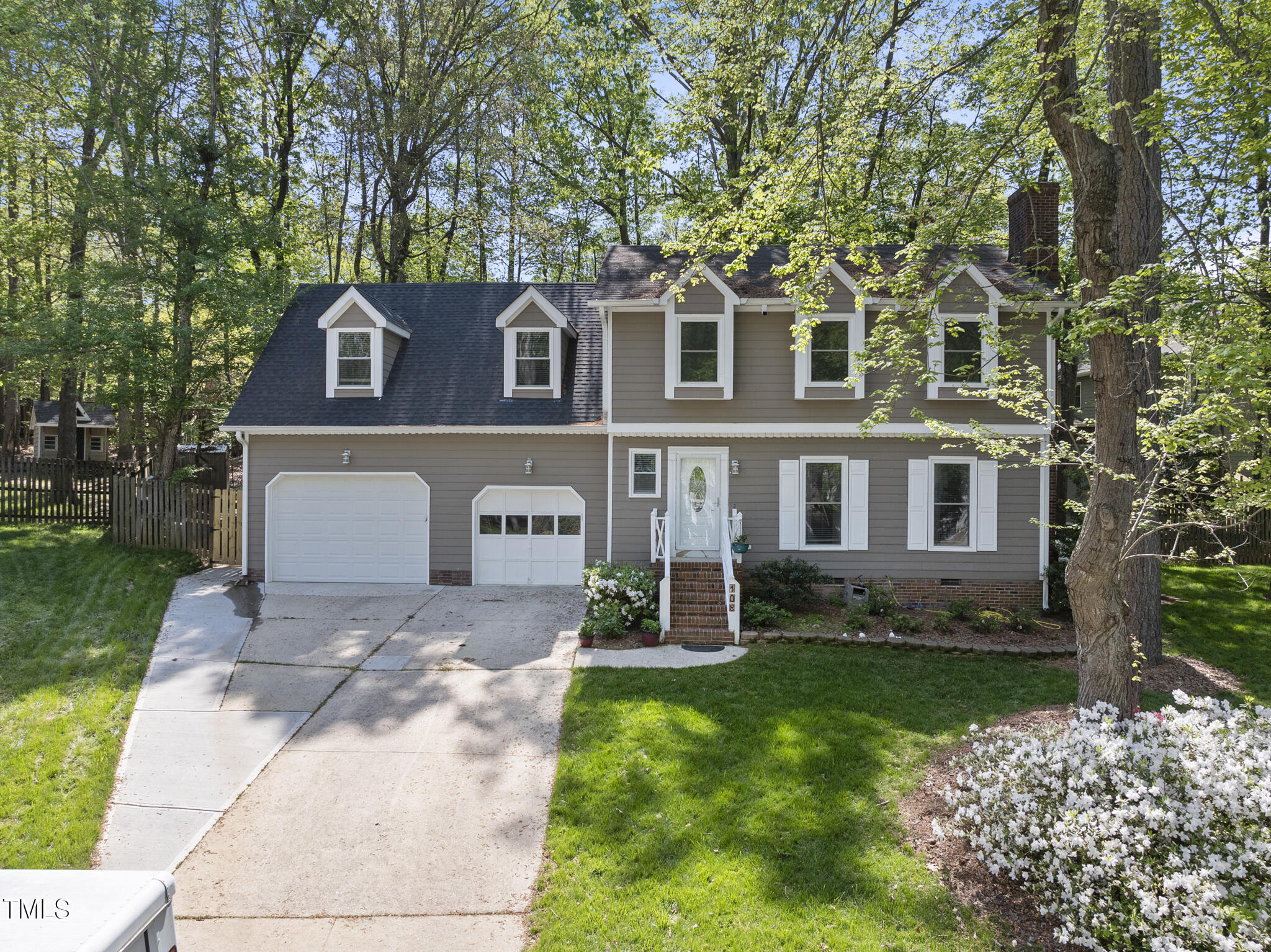 108 Ridgepath Way Property Photo