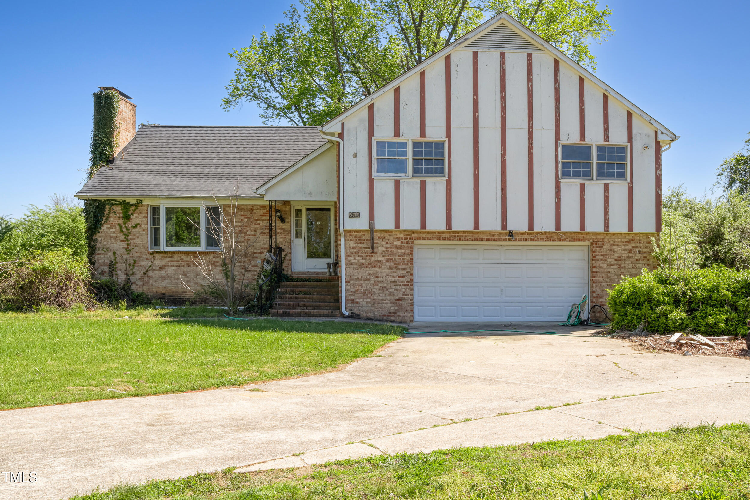 2510 Poplar Creek Road Property Photo