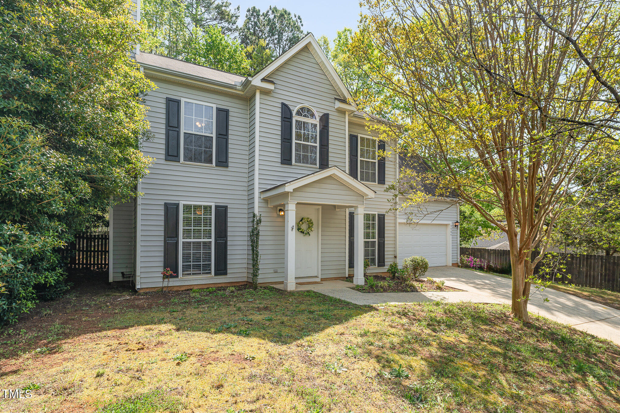 9904 Erinsbrook Drive Property Photo