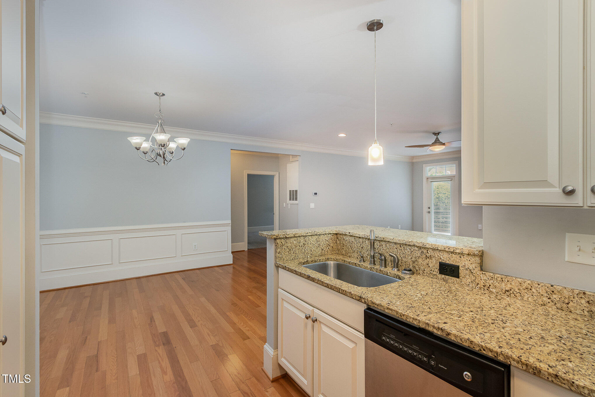 501 Finsbury Street # 103 Property Photo 7