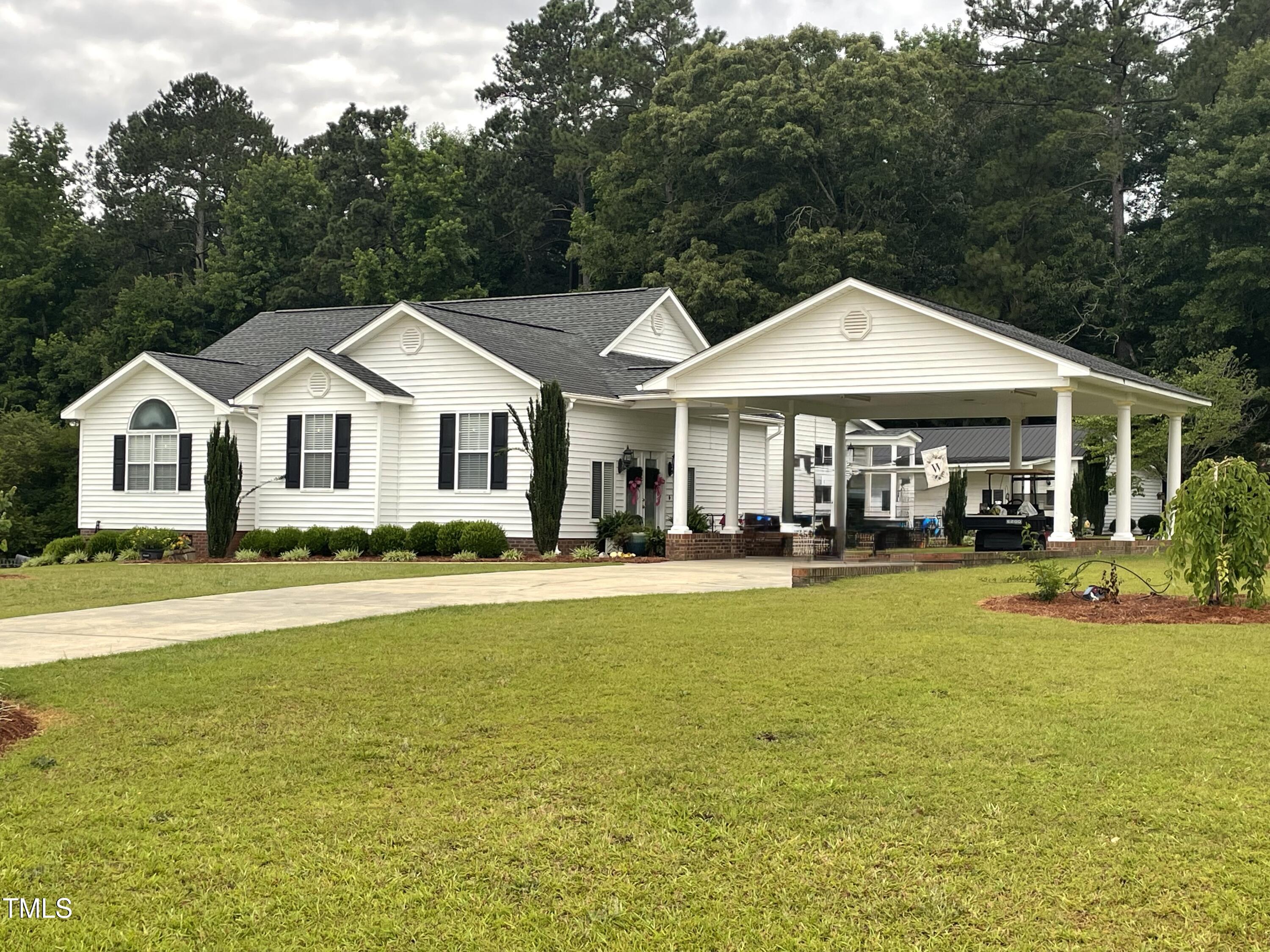 132 Crystal Place Property Photo