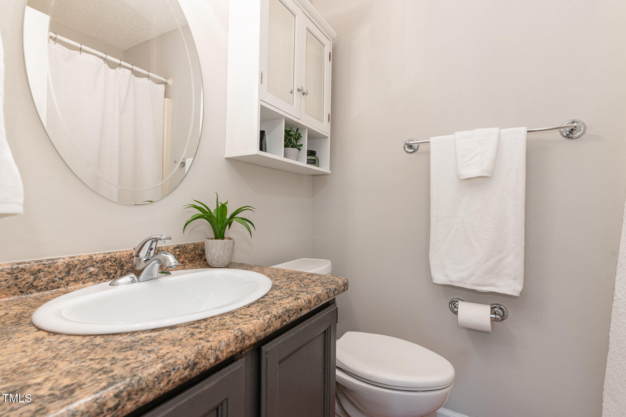 5033 Knightsbridge Way Property Photo 18