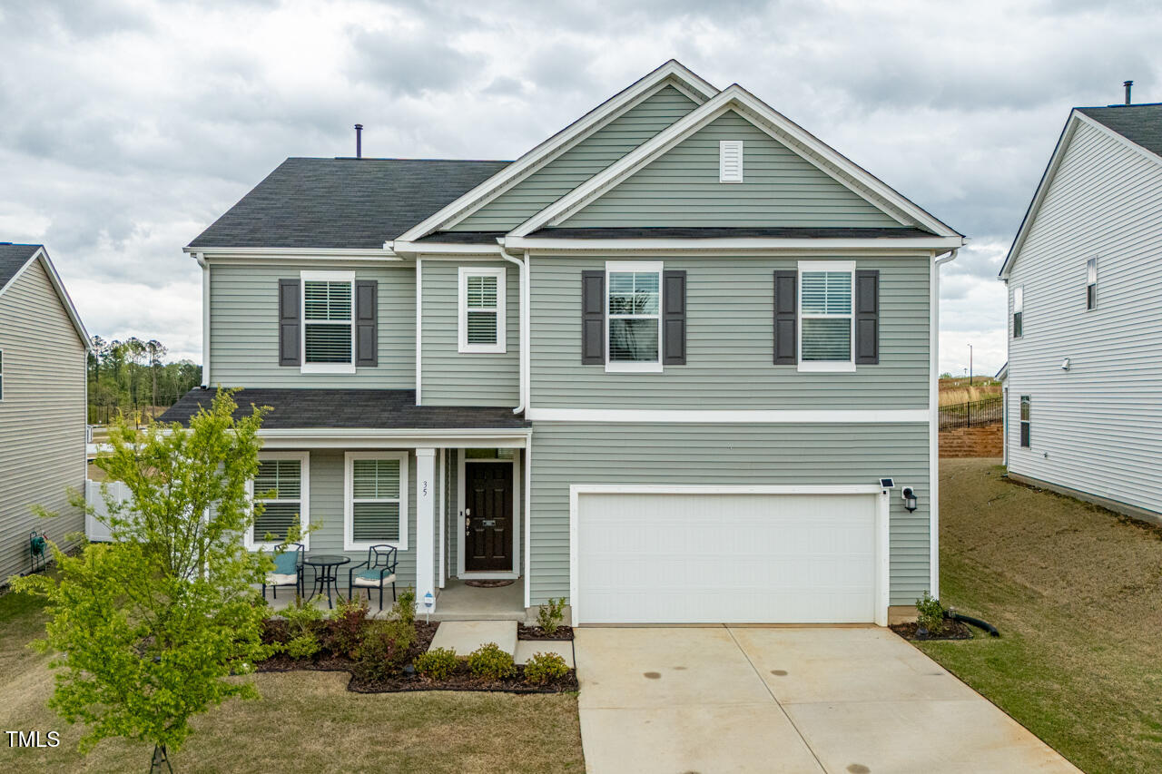 35 October Glory Way Property Photo