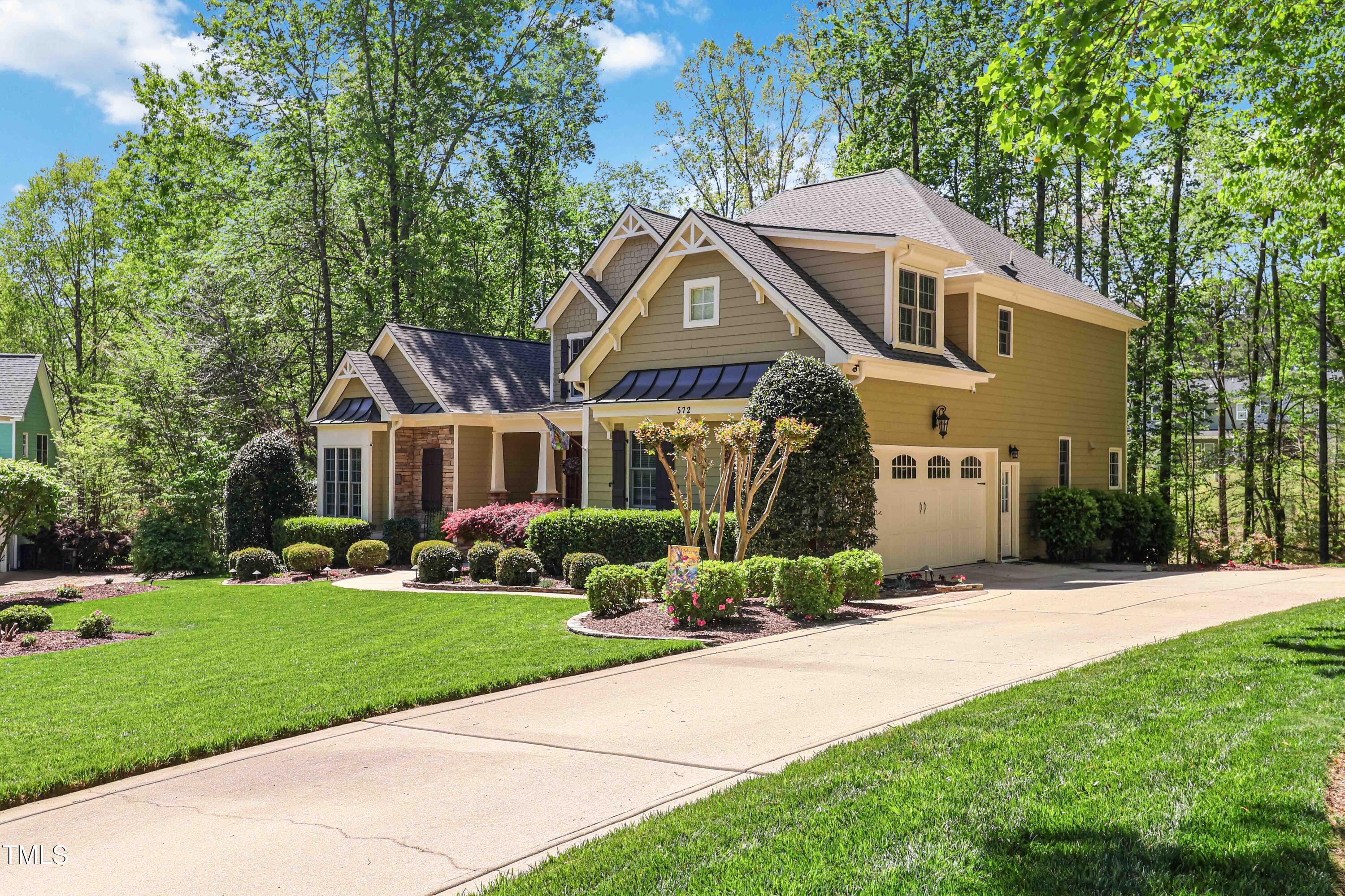 572 W Walker Woods Lane Property Photo