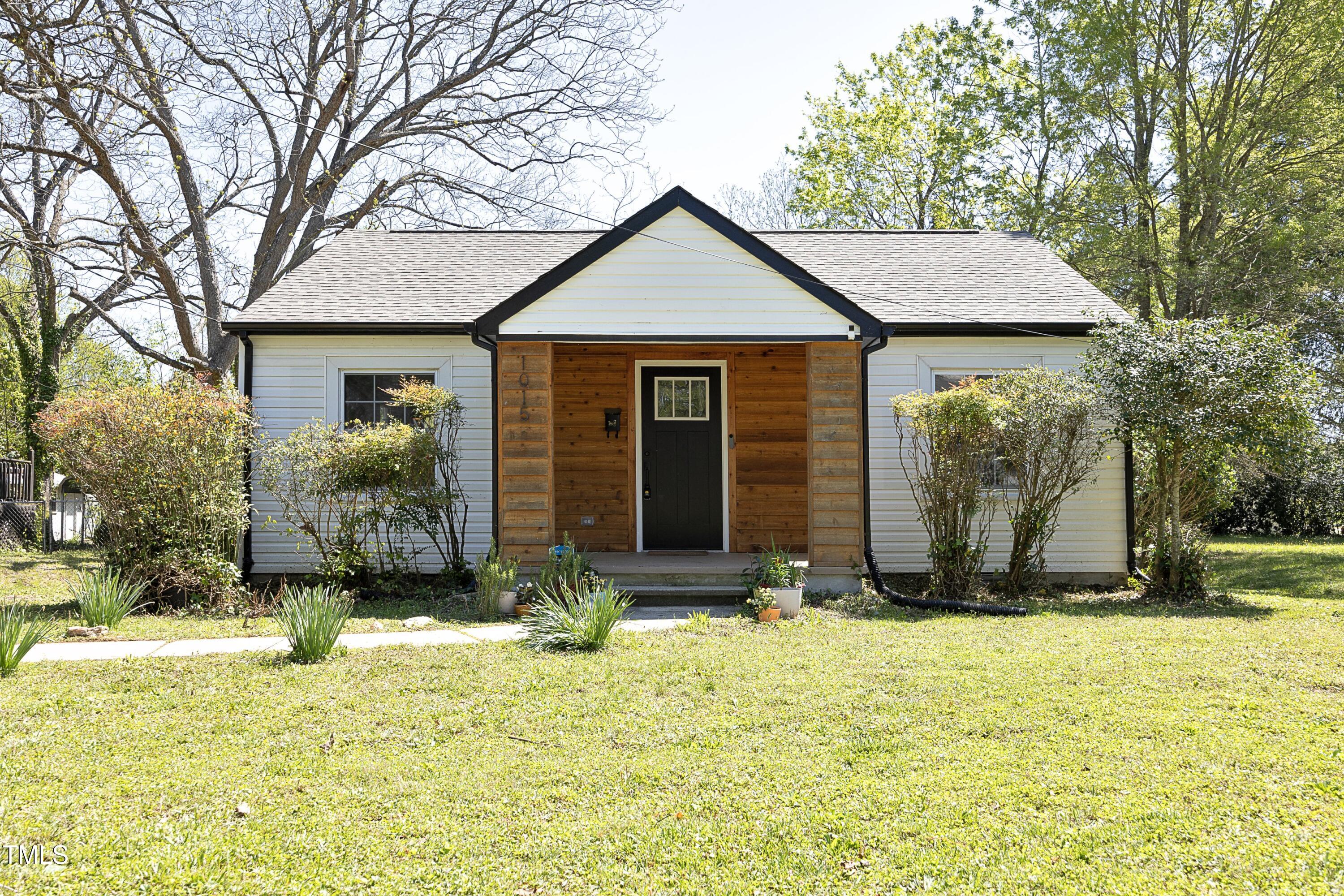 1015 Washington Street Property Photo