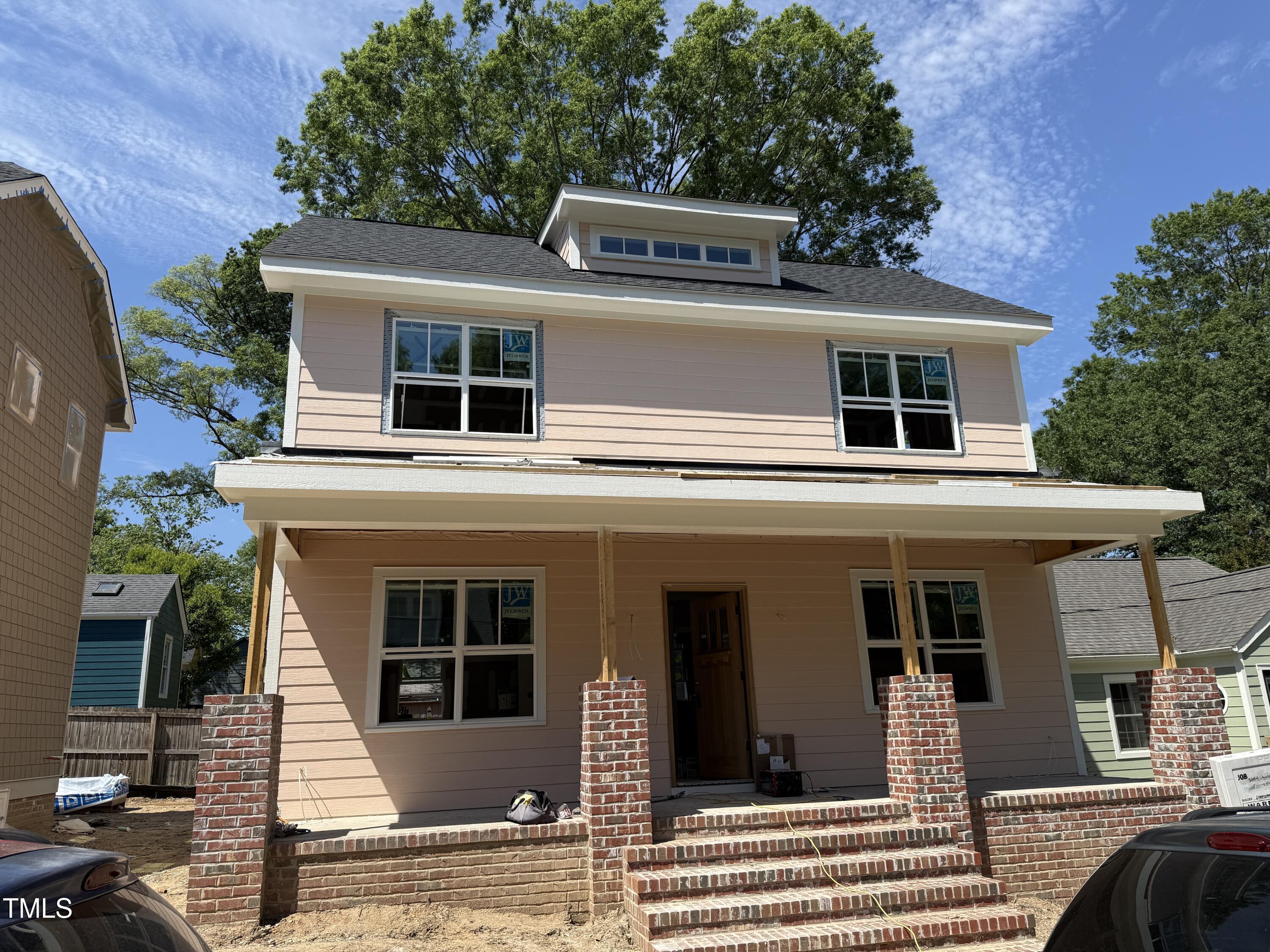 2654 Lawndale Property Photo