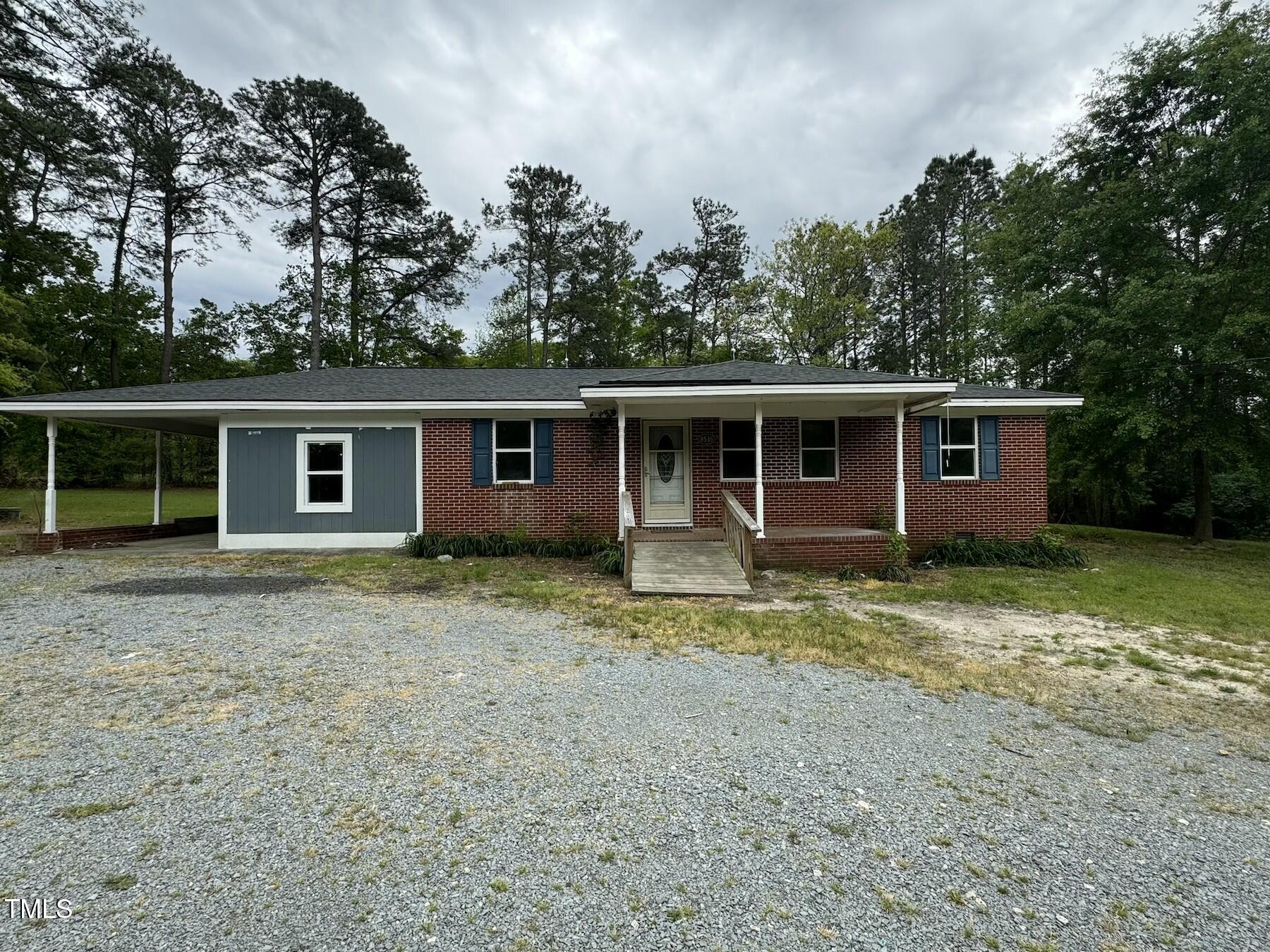 8535 Us-301 Highway S Property Photo