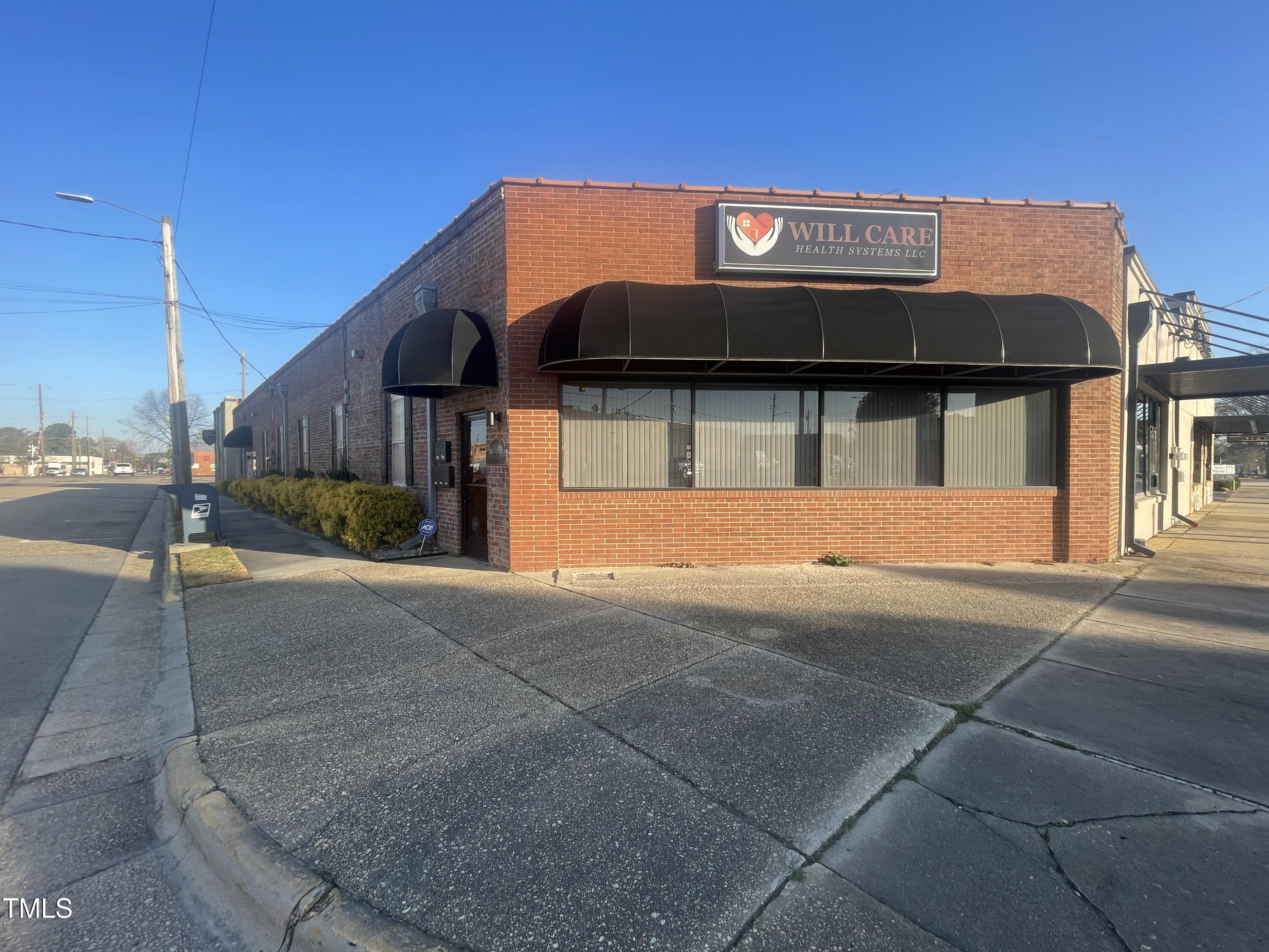201 N Wilson Avenue Property Photo