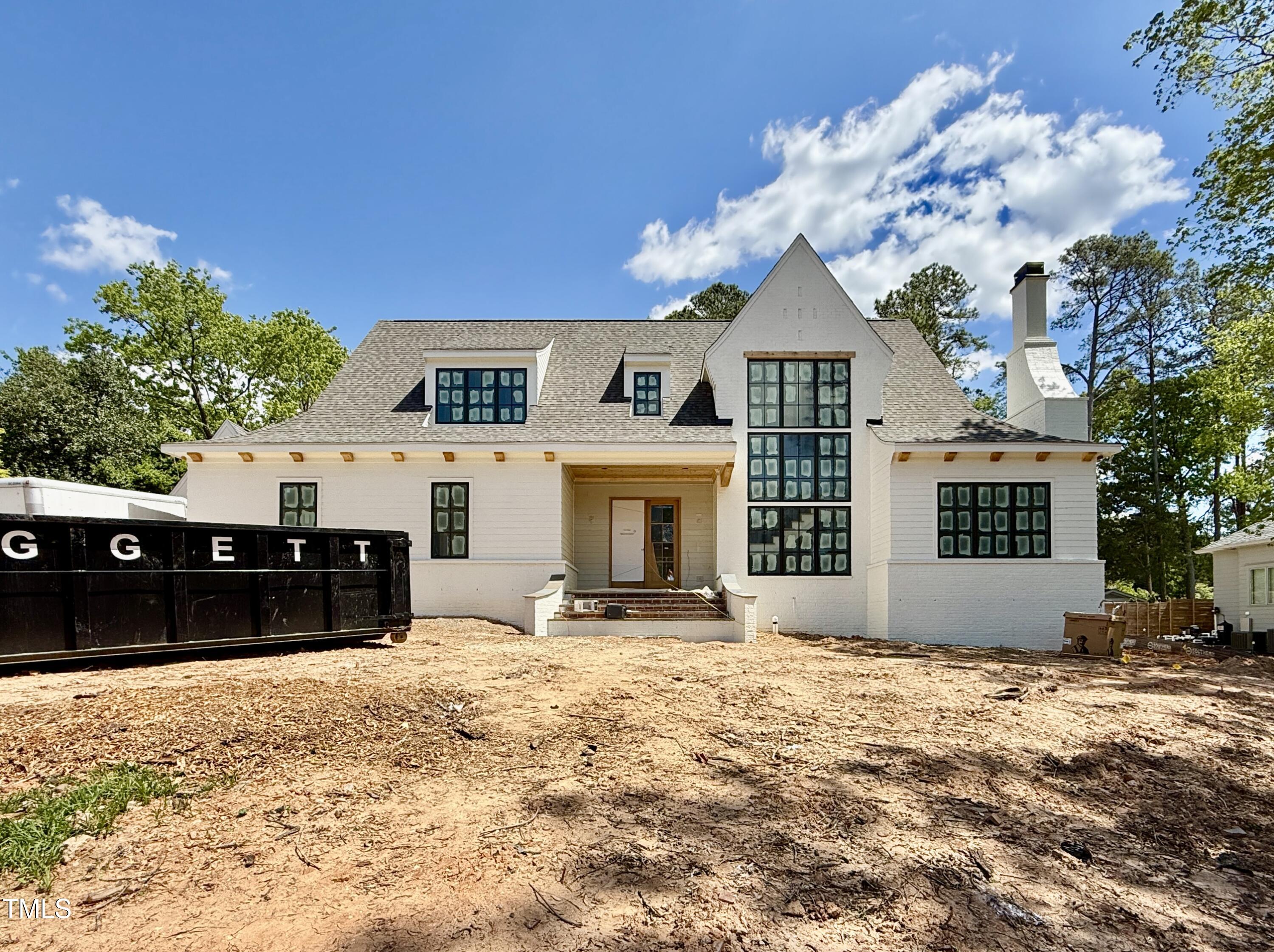 5504 Kingwood Drive Property Photo