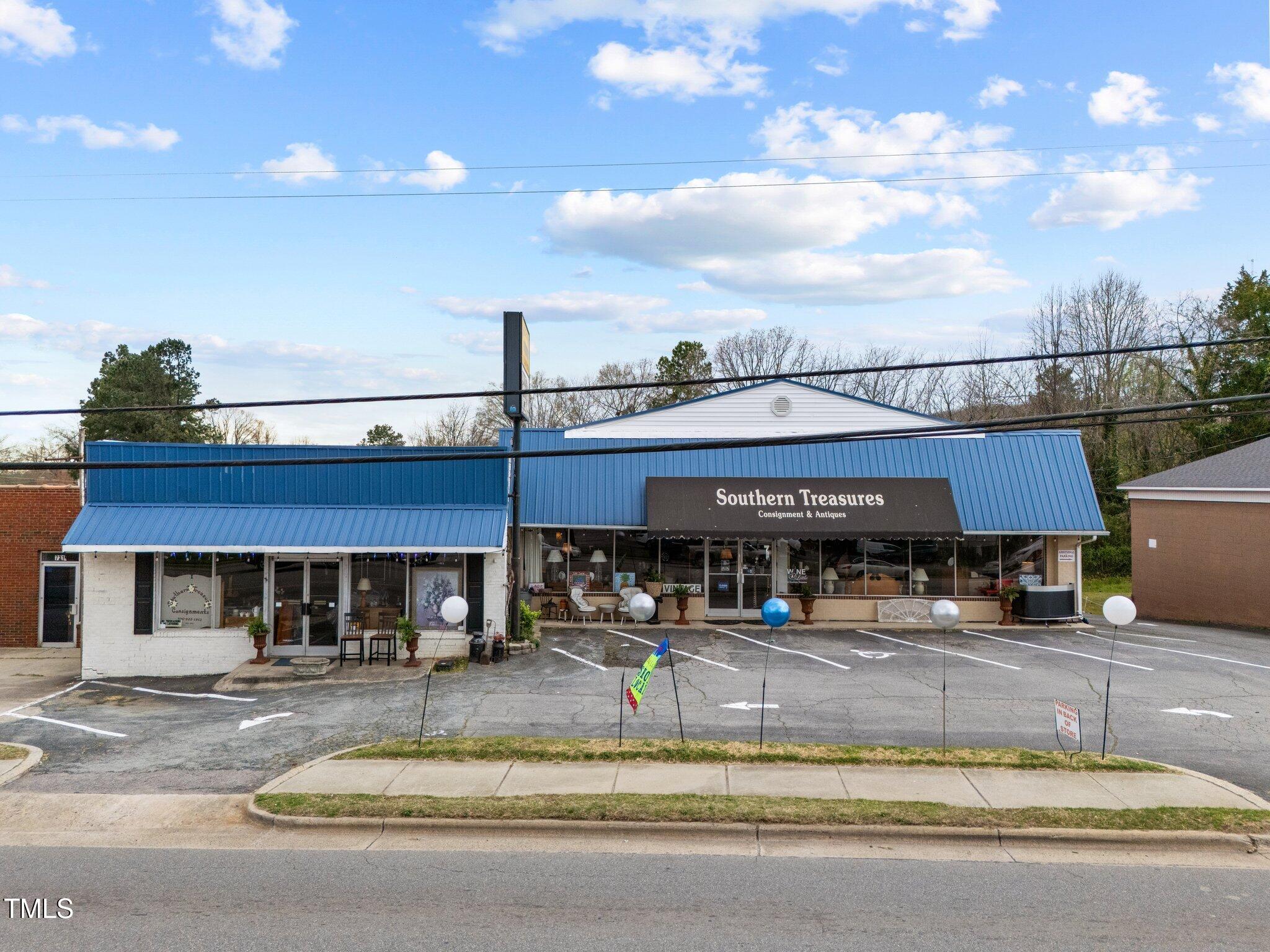719 Durham Road Property Photo 2