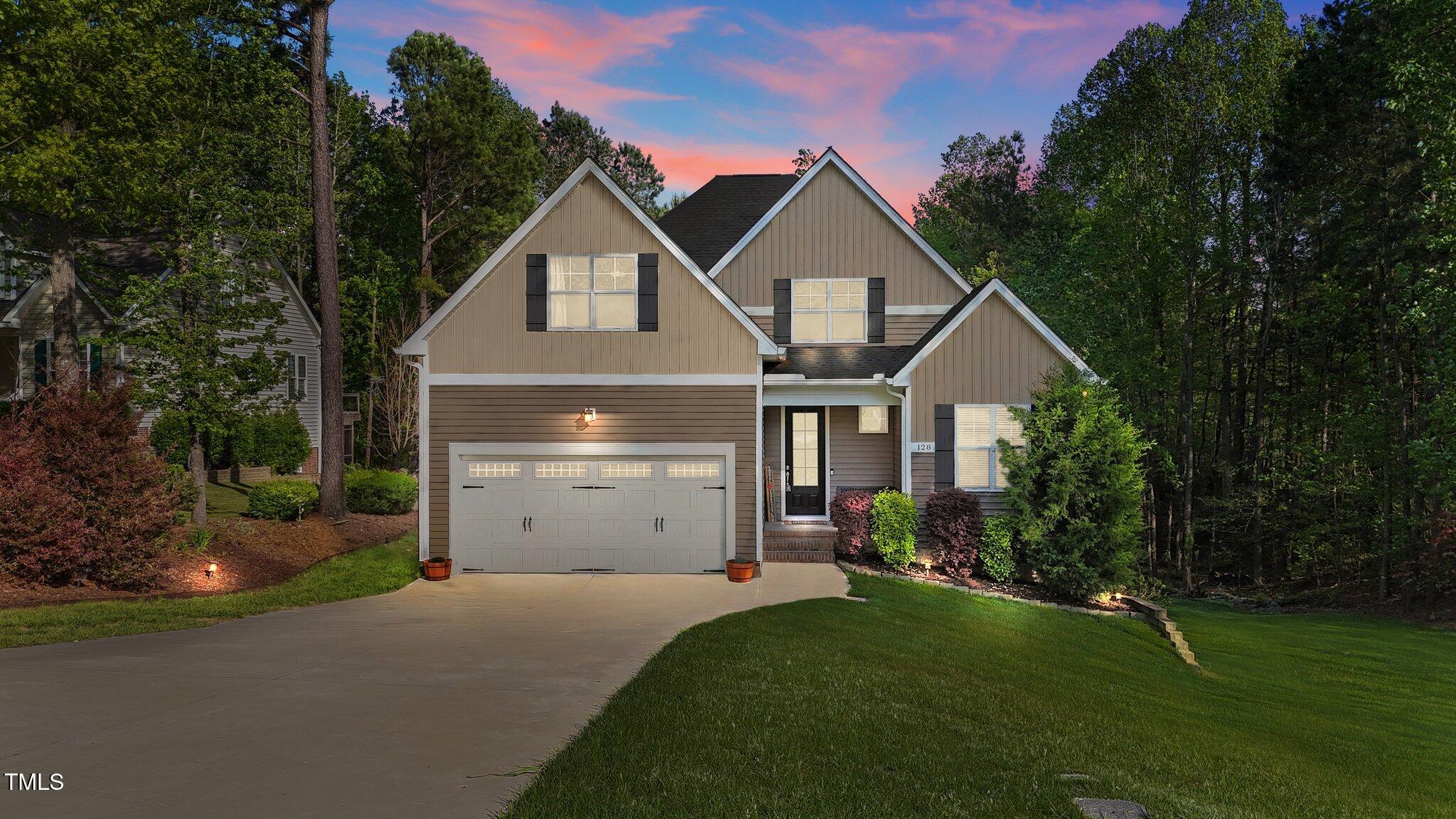128 Waterleaf Place Property Photo