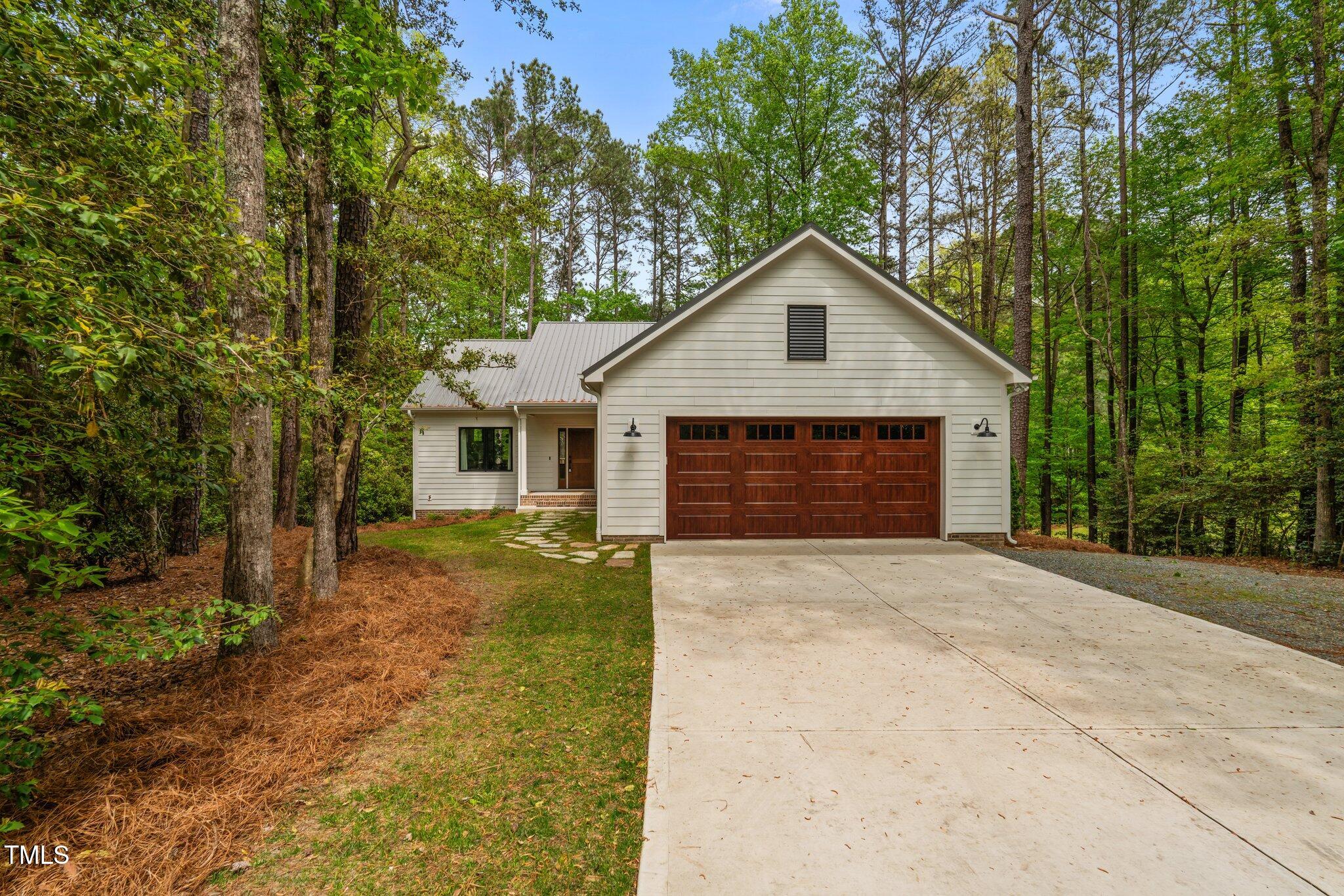 1368 Ohio Lane Property Photo