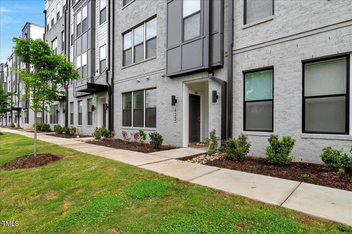 433 Wait Avenue # 100 Property Photo