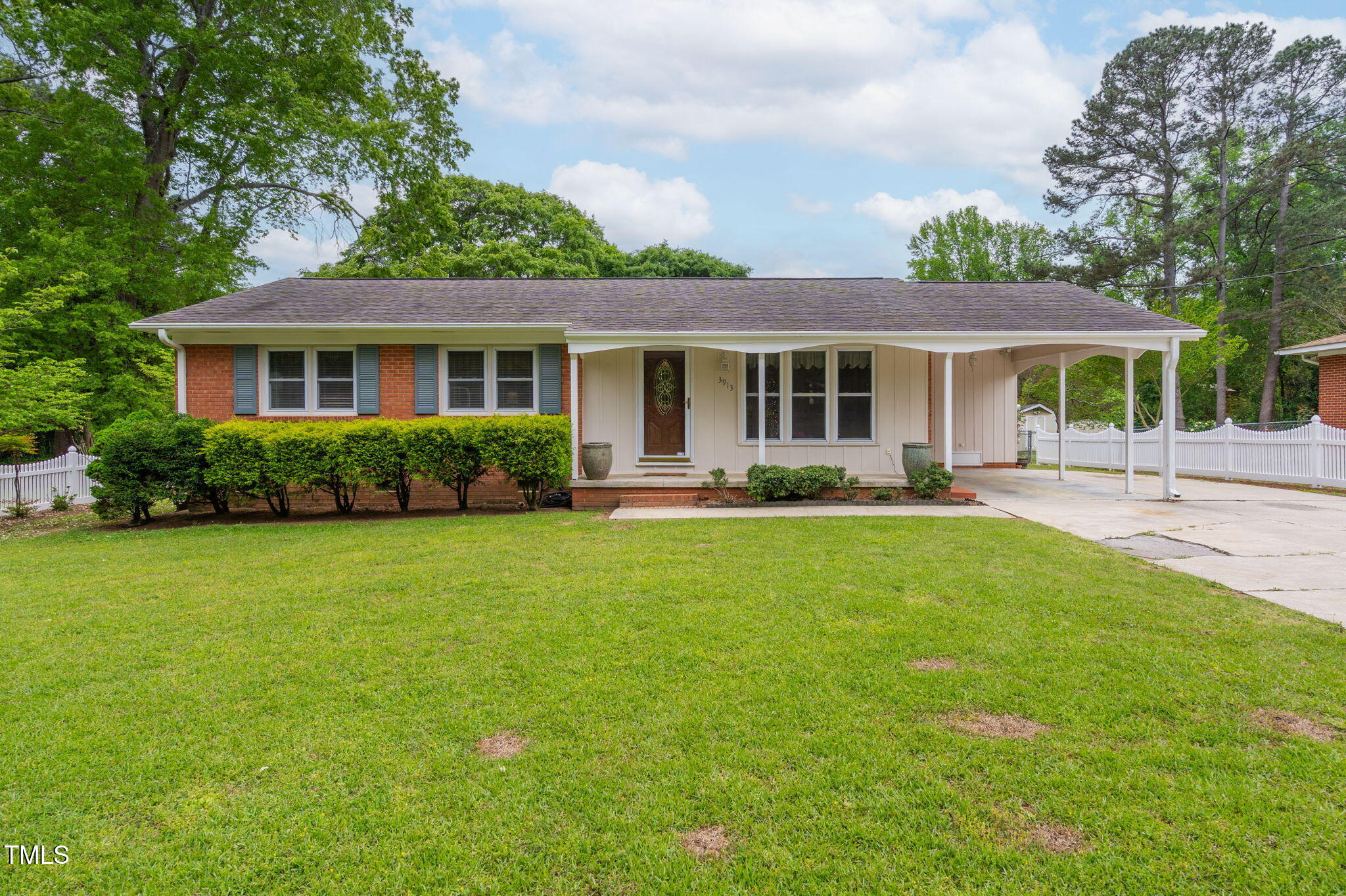 3913 Vesta Drive Property Photo