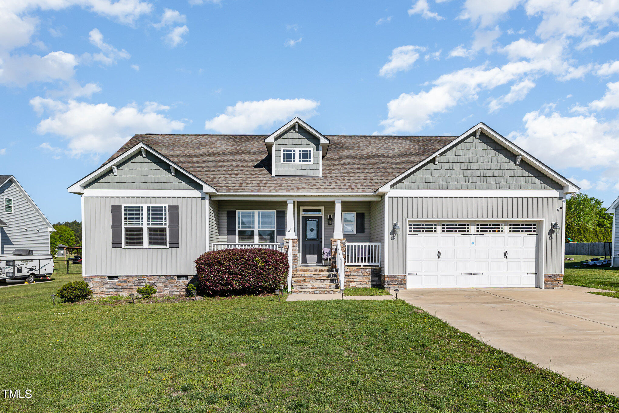 173 Silver Tee Court Property Photo