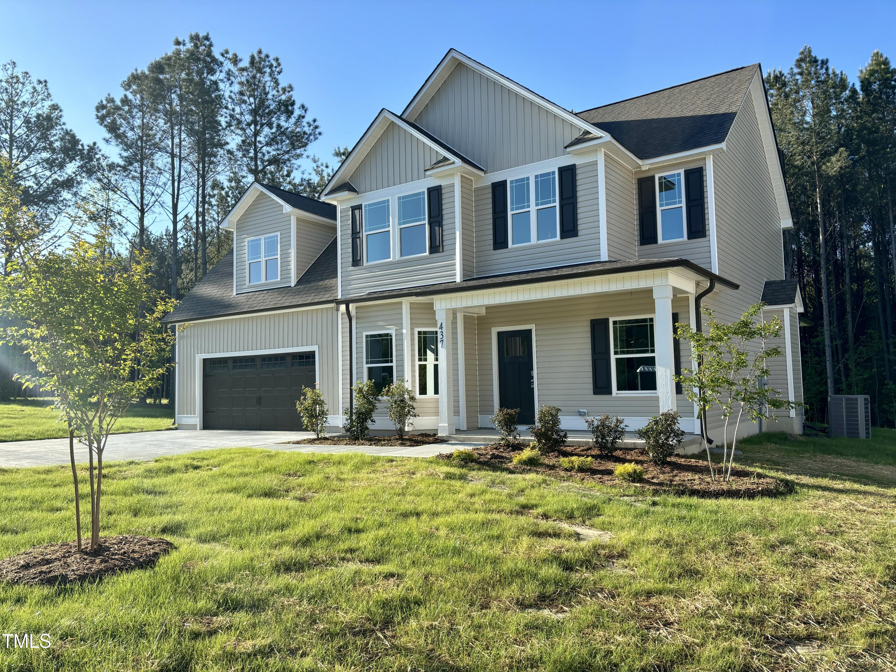 437 Earnest Way Property Photo 1
