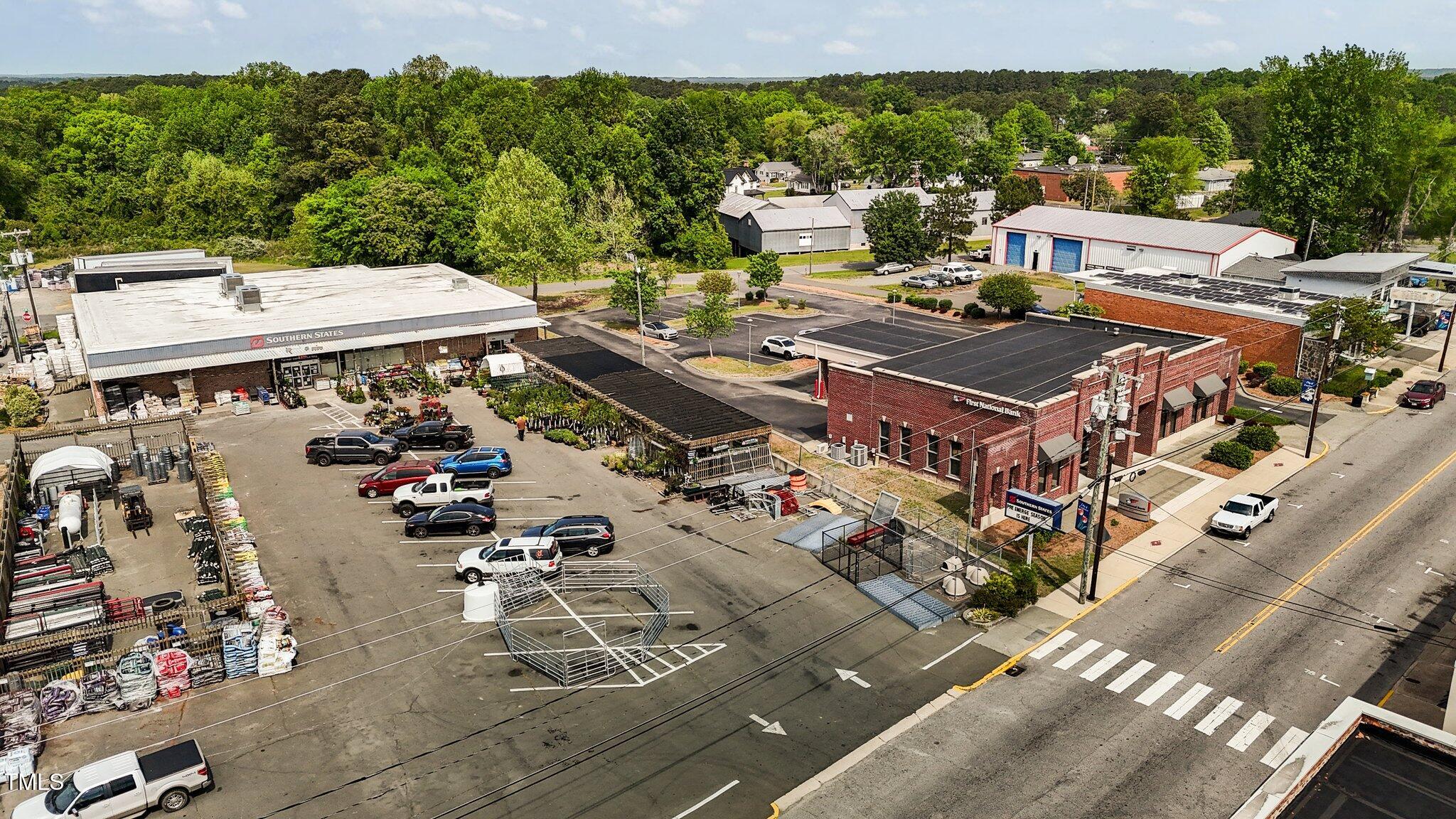 106 W Church Street Property Photo 15