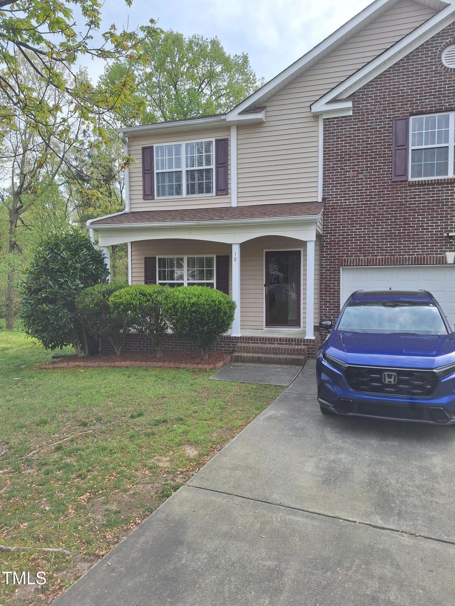 18 Gwendolyn Circle Property Photo