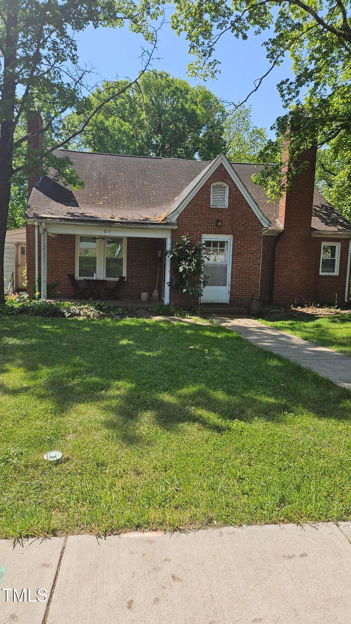 815 W Johnson Street Property Photo