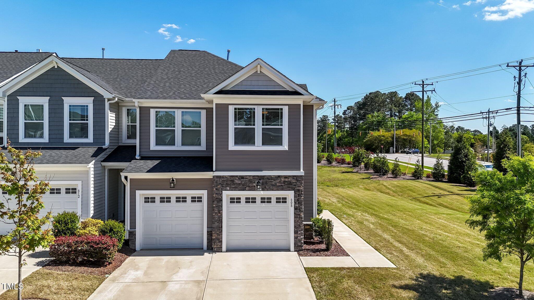 608 Creekway Drive Property Photo