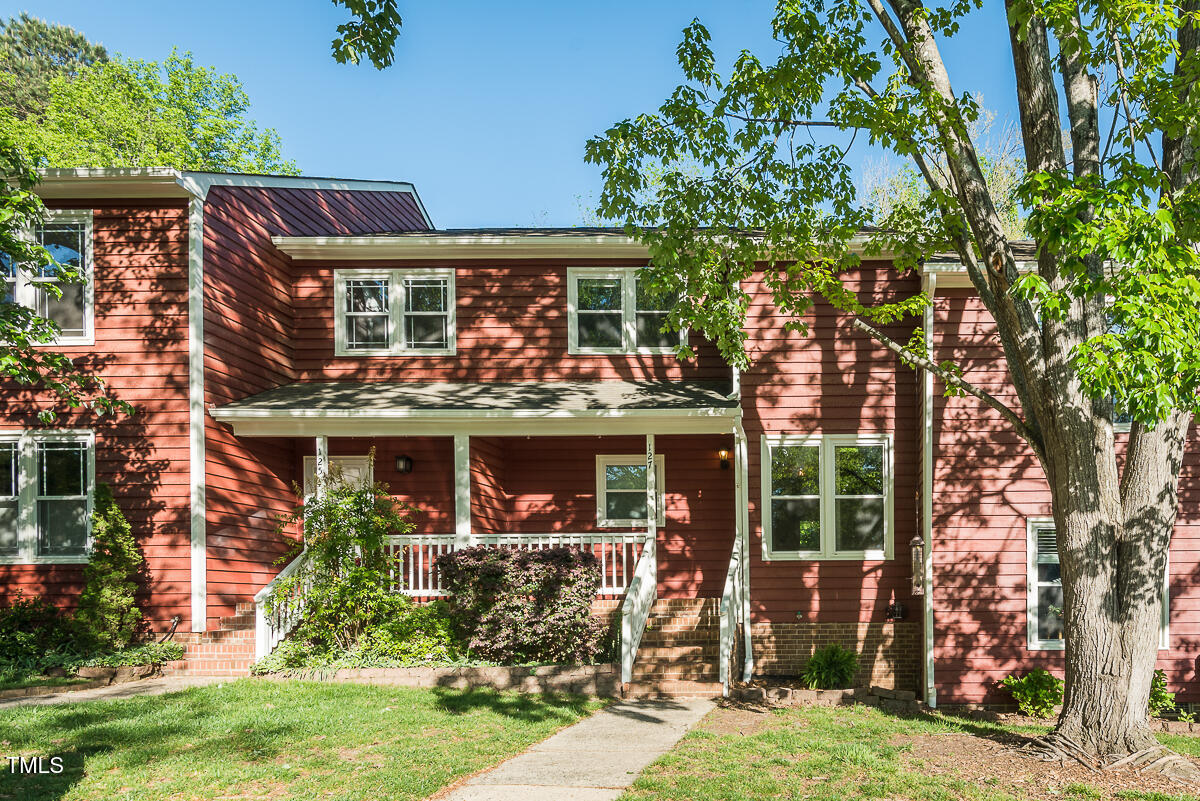 127 Long Shadow Place Property Photo