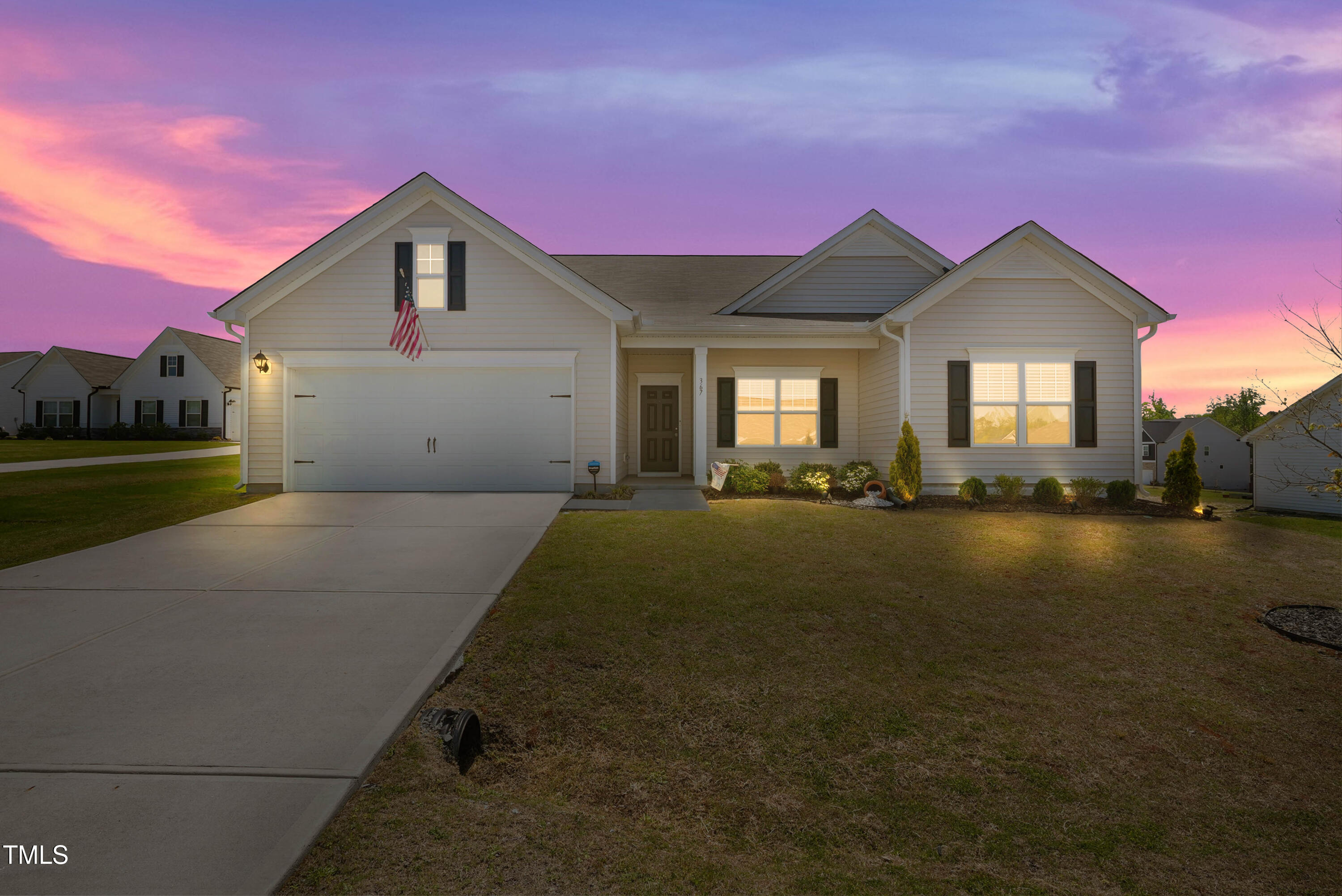 Four Oaks Real Estate Listings Main Image