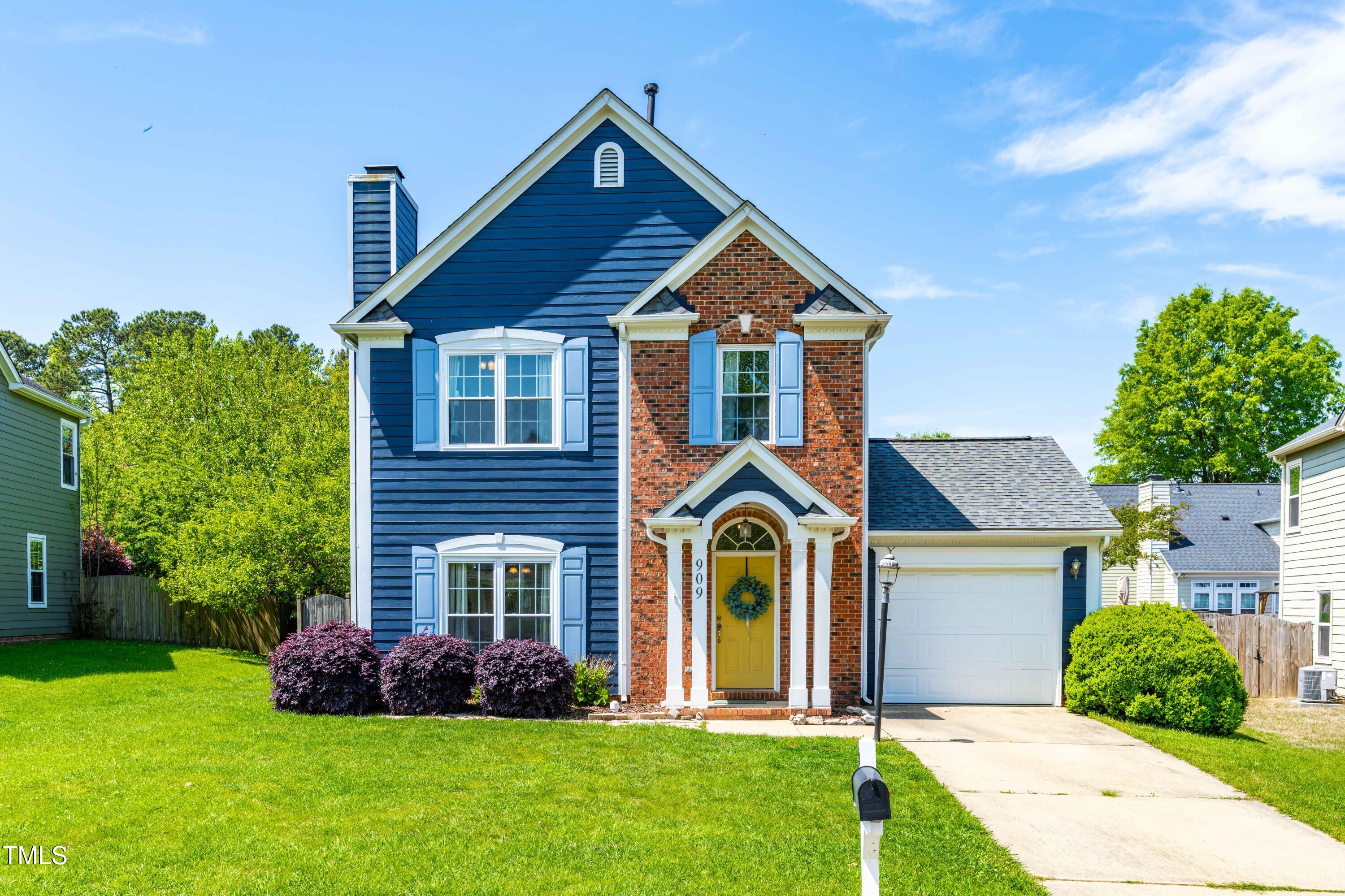 909 Starkland Way Property Photo