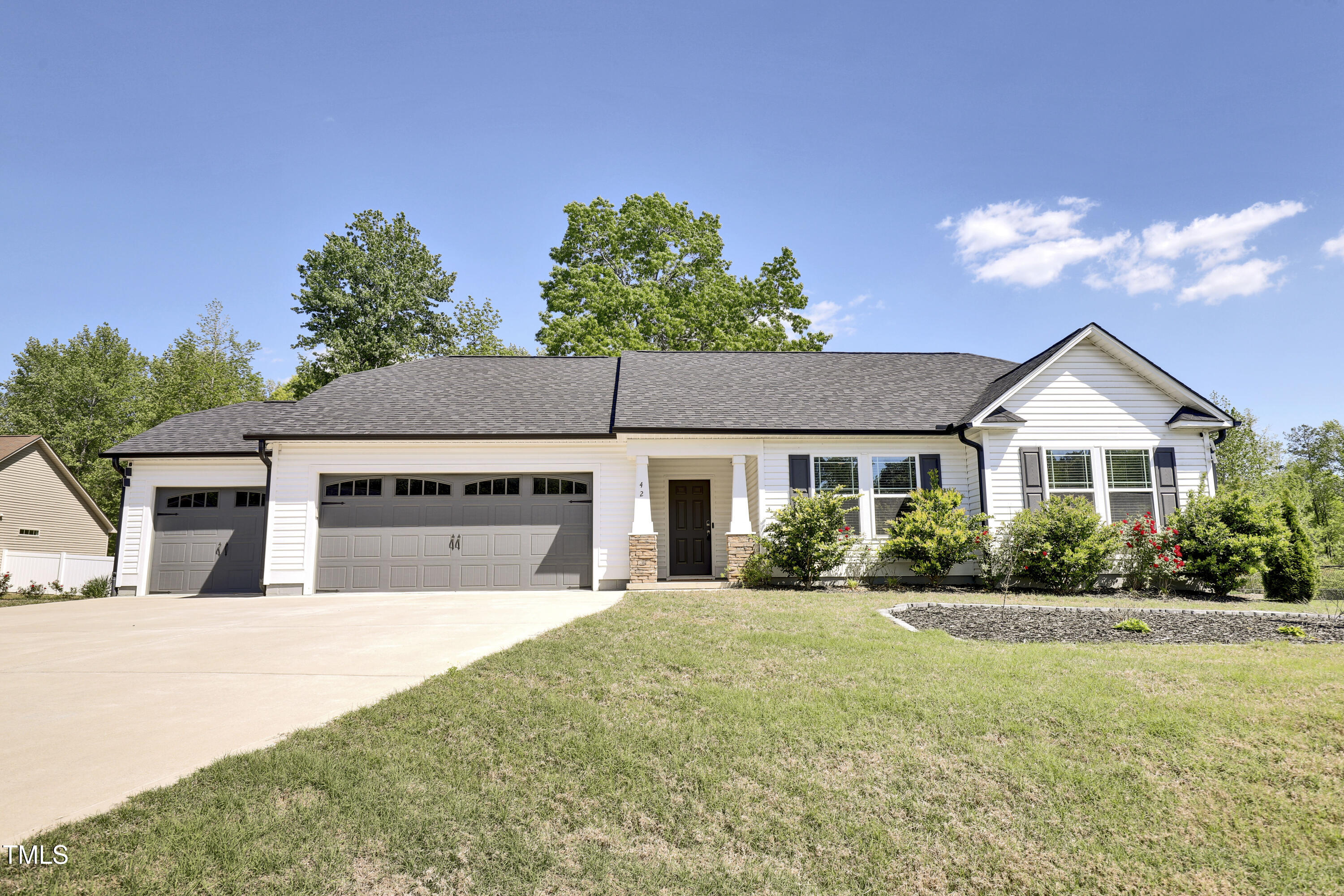 42 Voyage Circle Property Photo