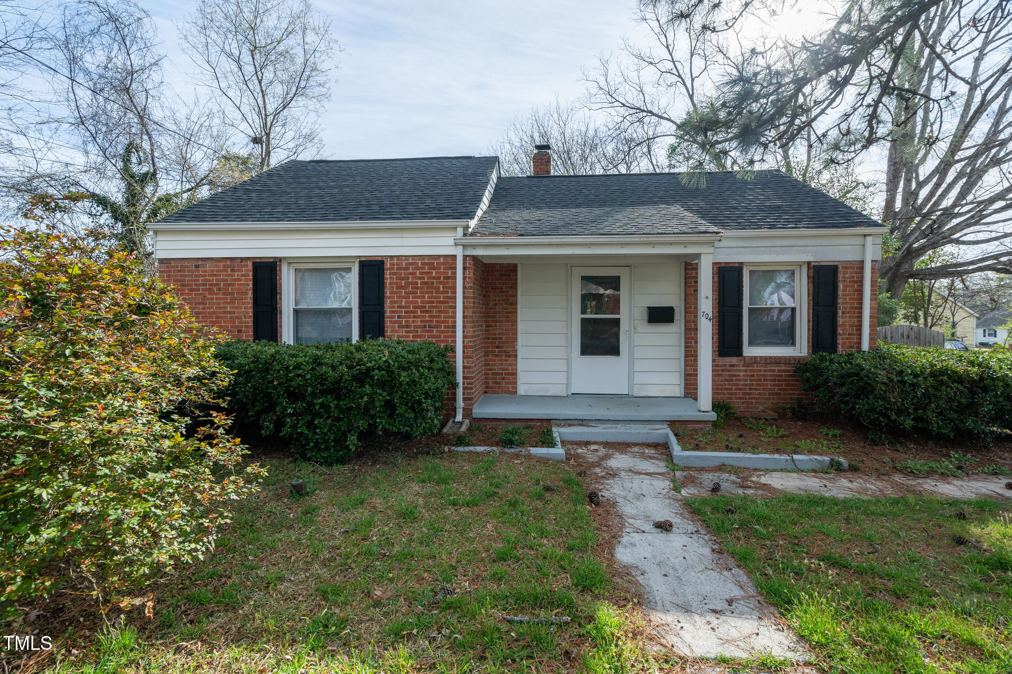 704 N King Charles Road Property Photo