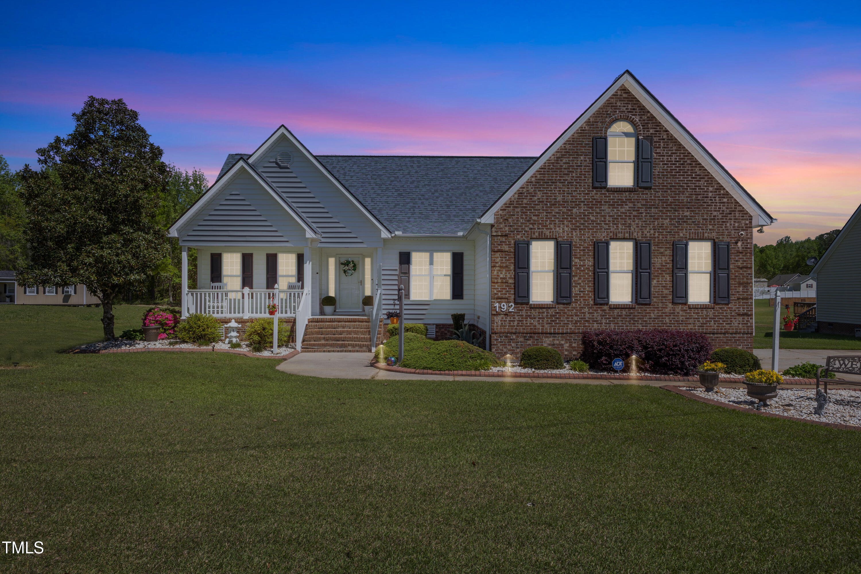 192 Ash Lily Court Property Photo