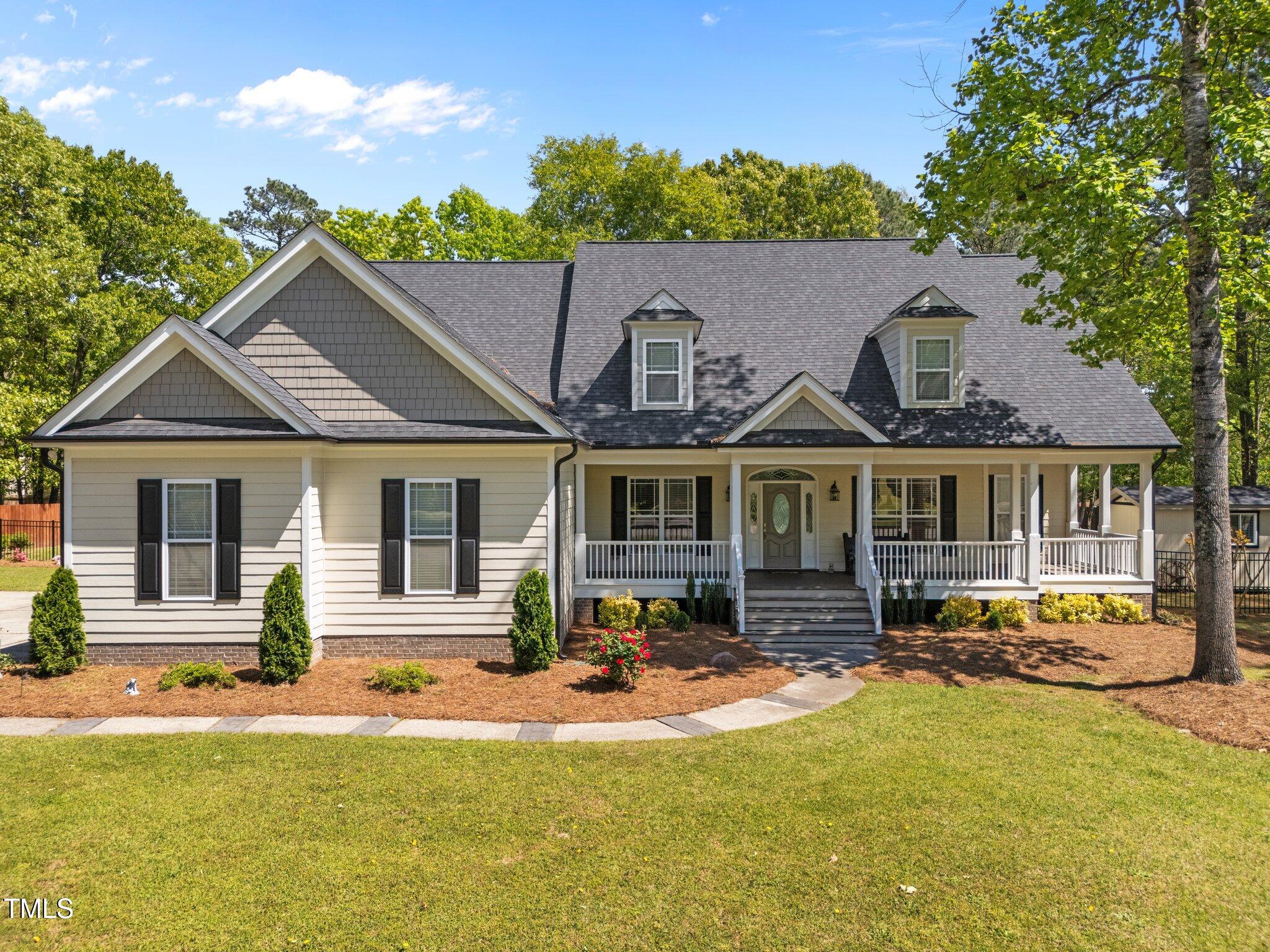 6907 Field Hill Road Property Photo