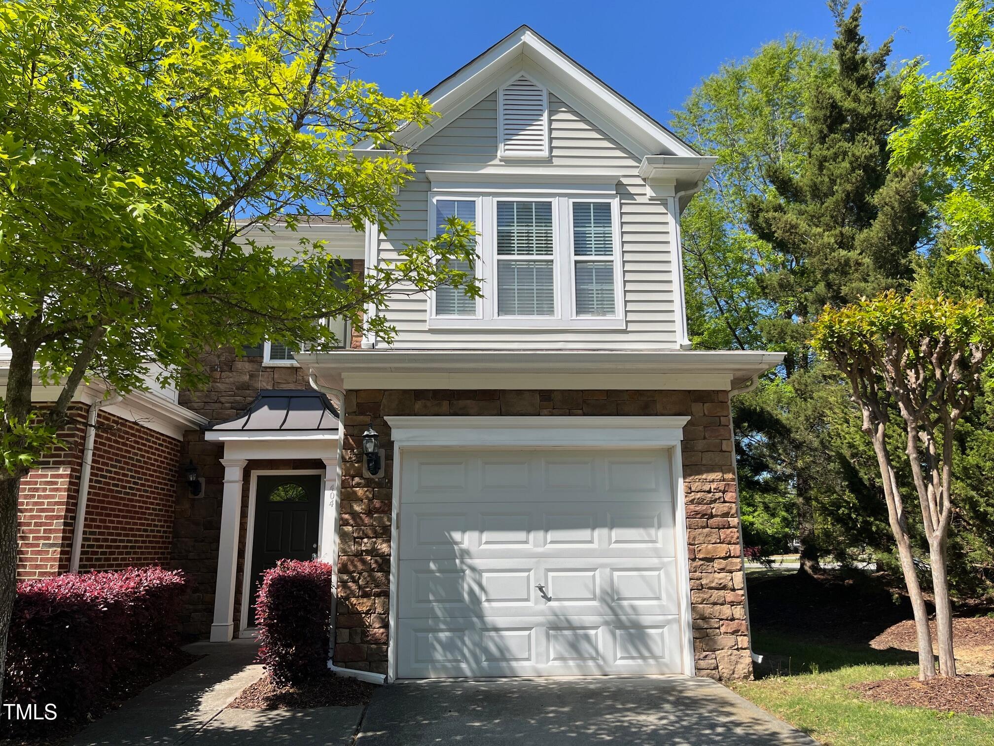 404 Perrault Drive Property Photo