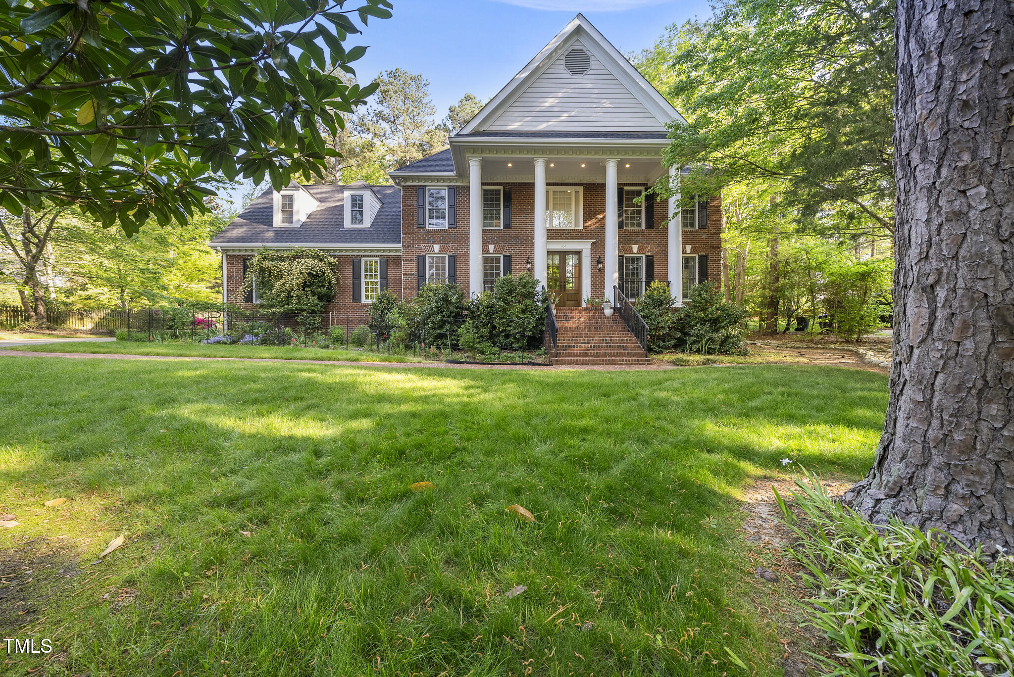 104 Arcadia Lane Property Photo