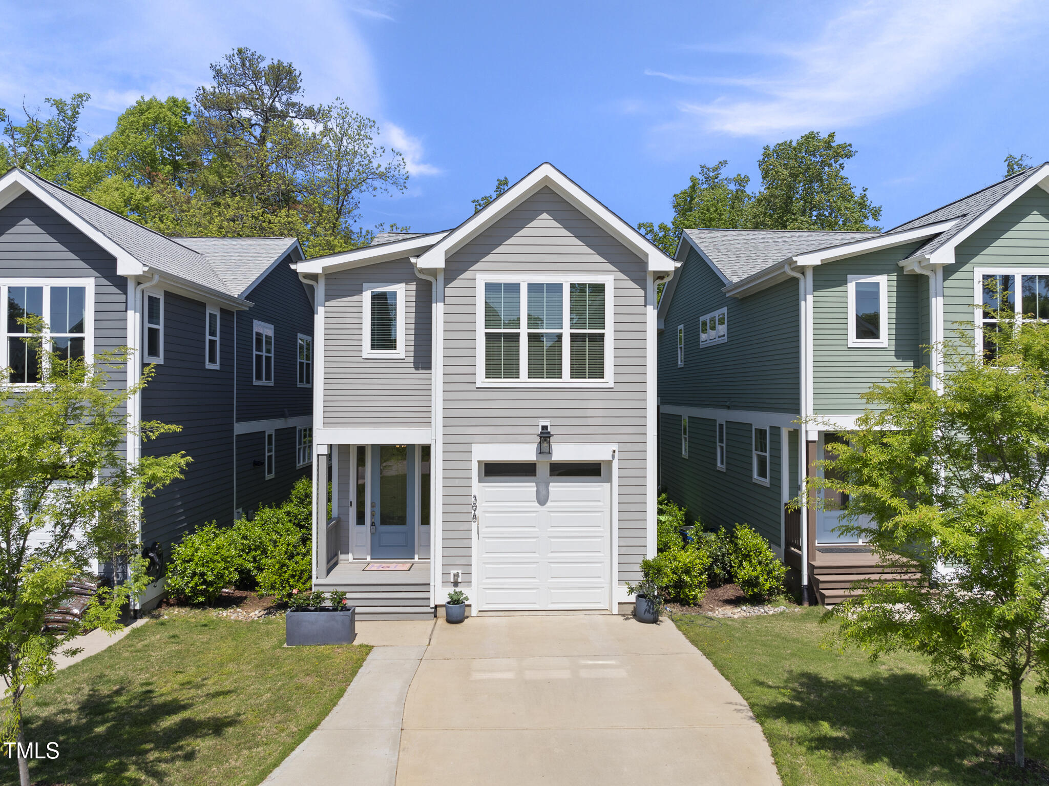 398 Carolina Avenue Property Photo