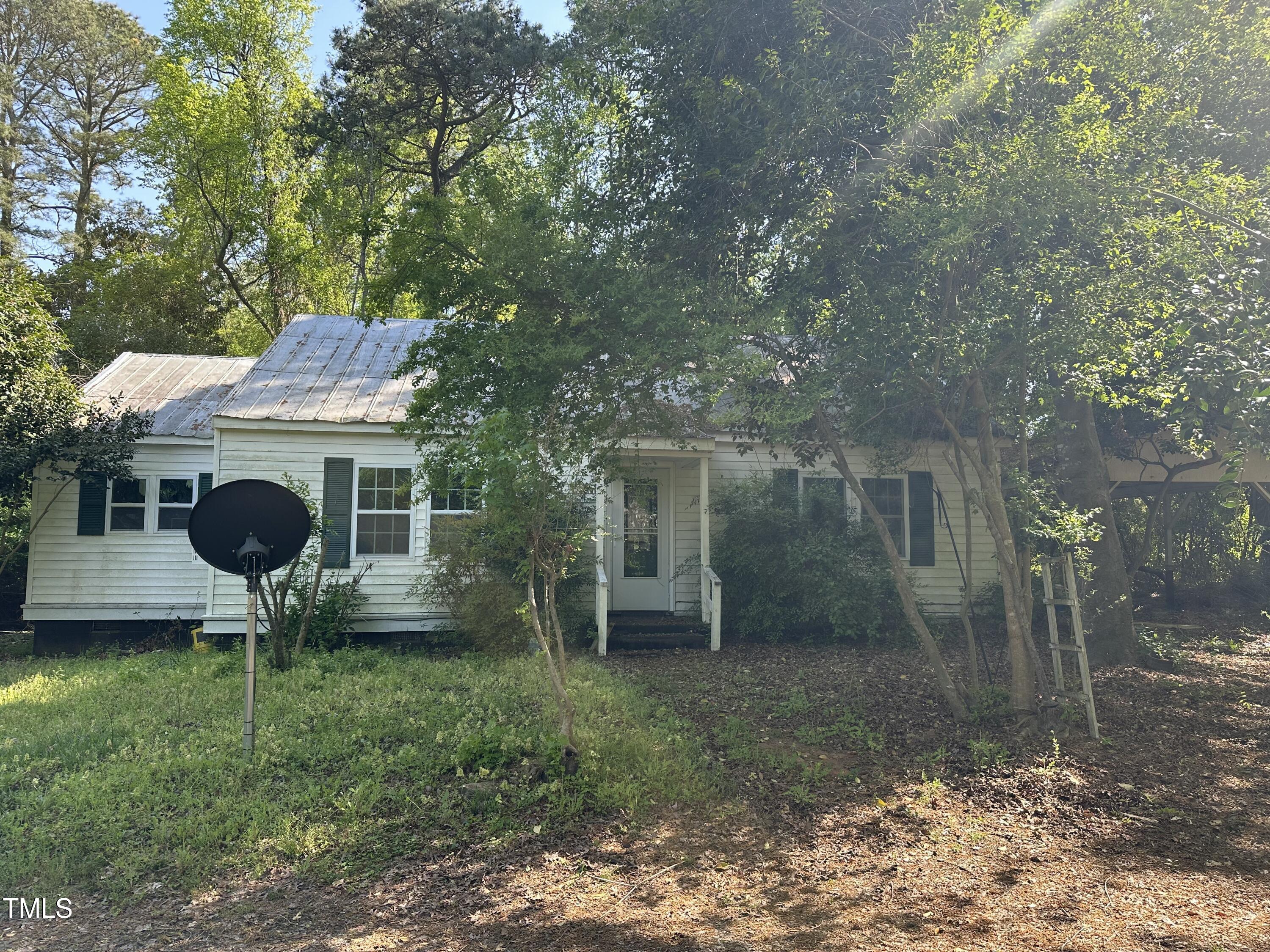 529 Sunset Drive Property Photo