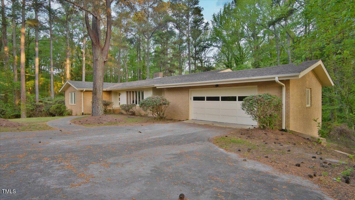 110 Omega Road Property Photo