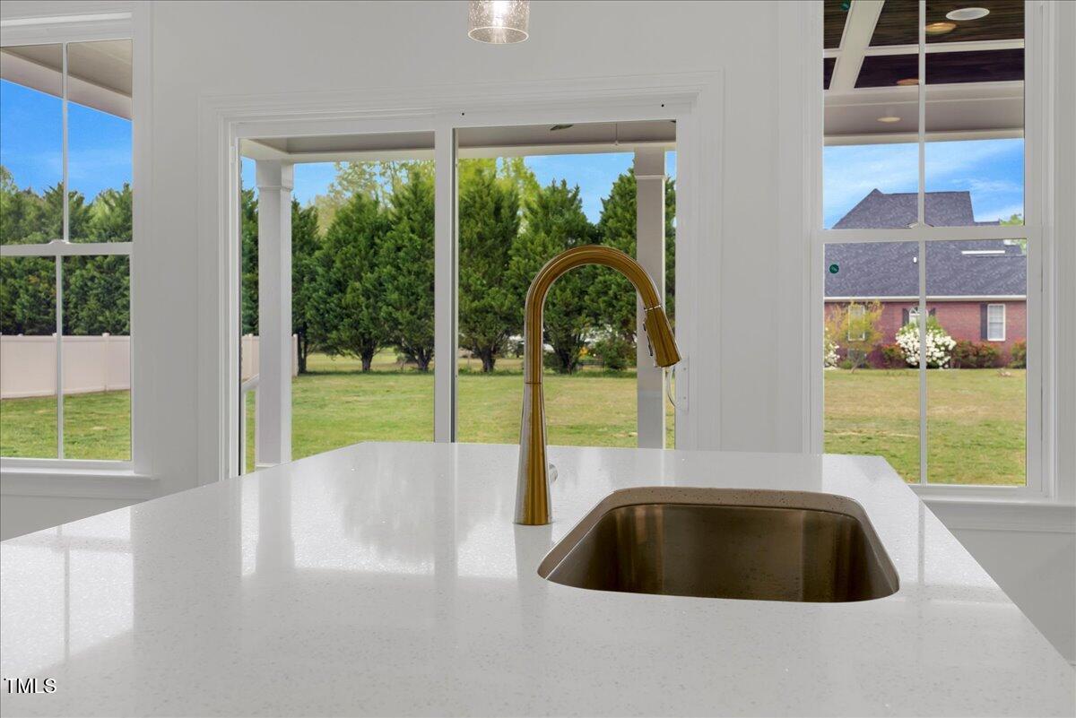 6415 Radio Tower Road Property Photo 10