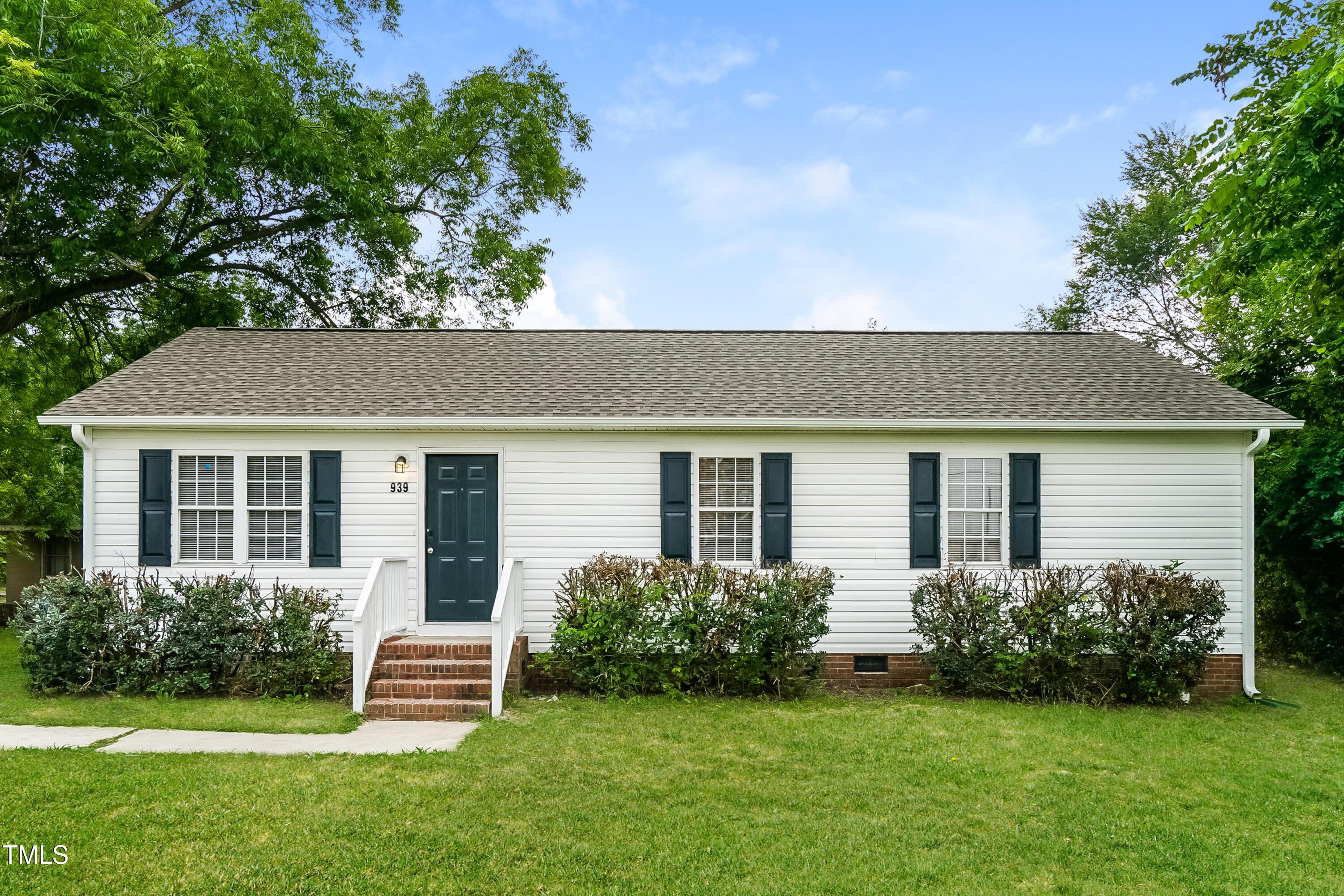 939 Rand Street Property Photo