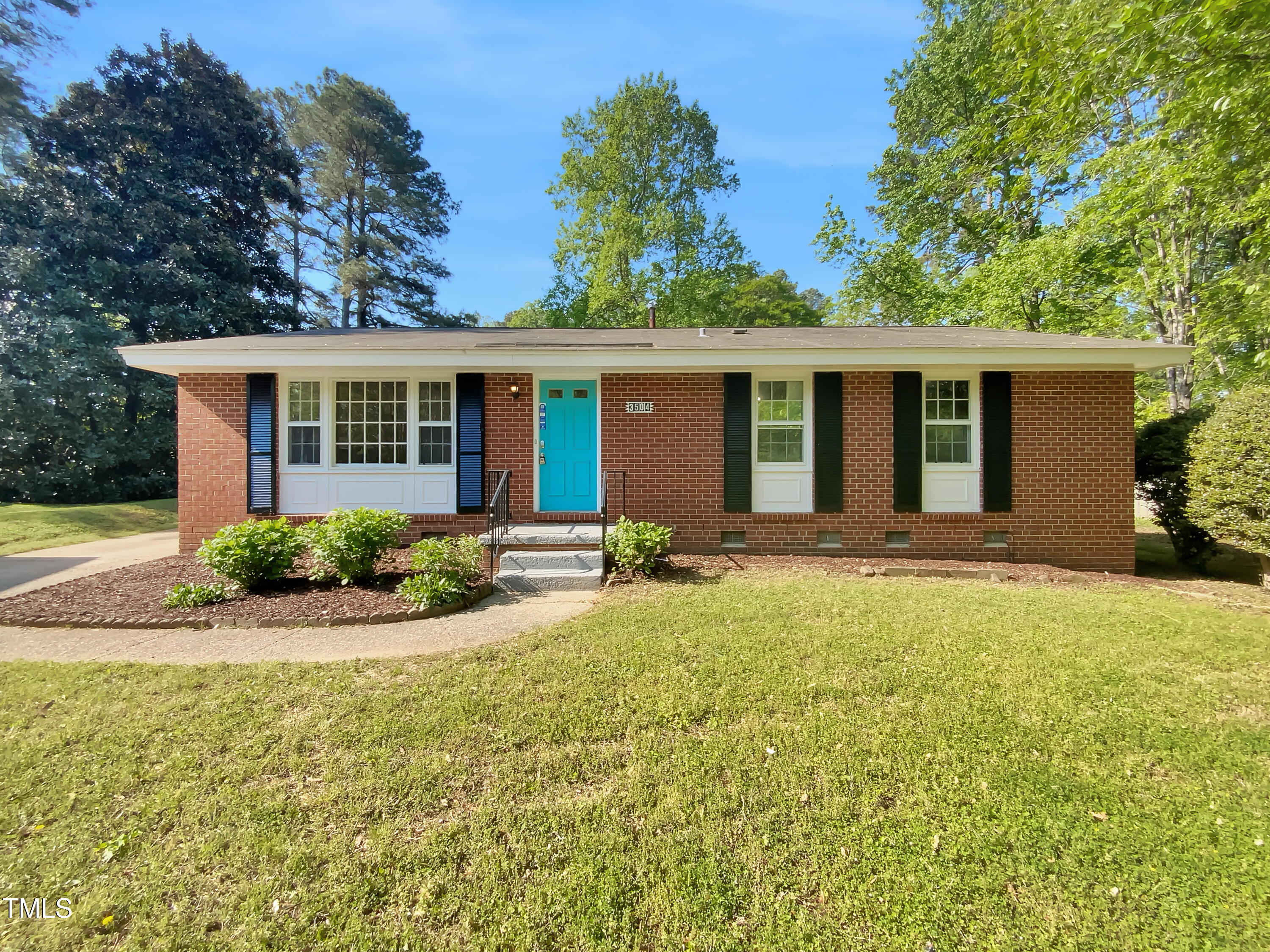 3504 Crofton Court Property Photo 1