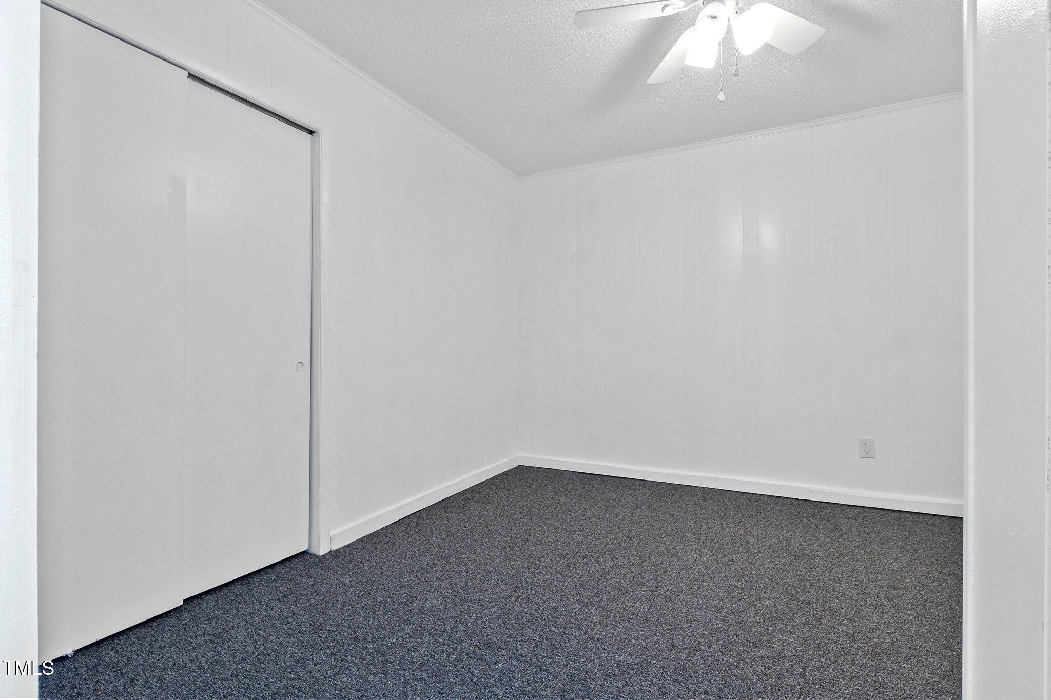 1935 Gillespie Street Property Photo 23