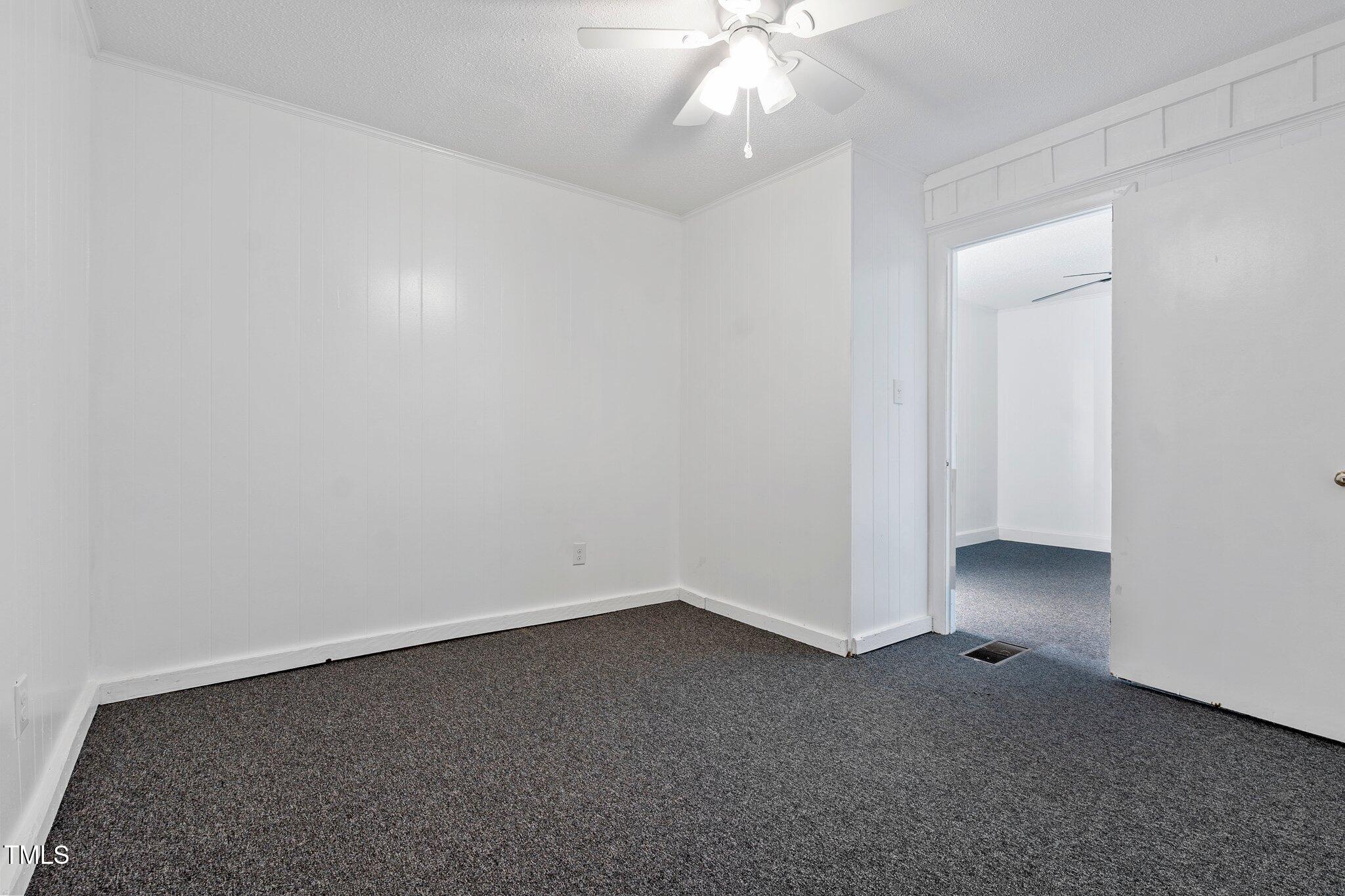 1935 Gillespie Street Property Photo 24