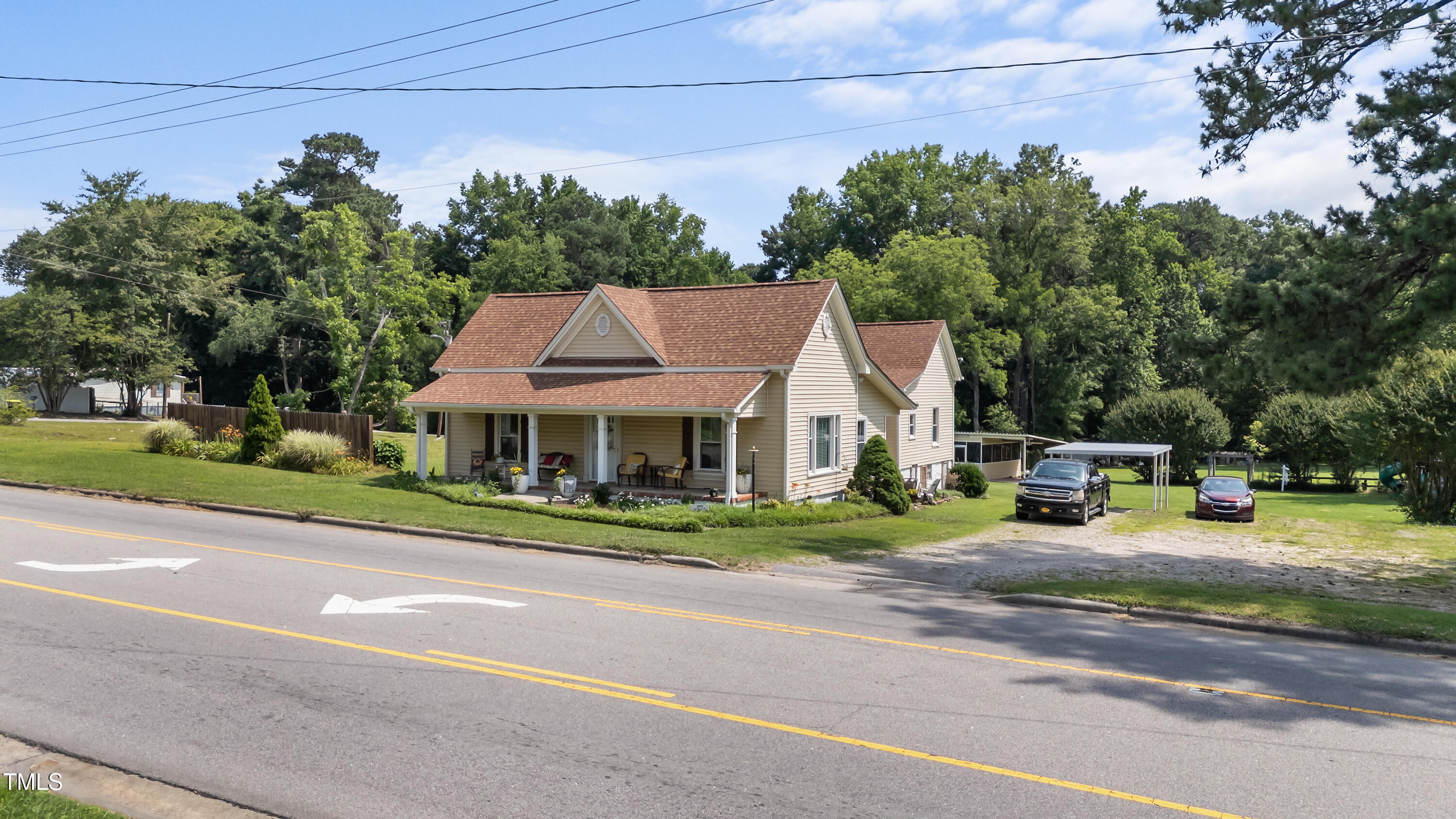 265 Main Street Property Photo 4