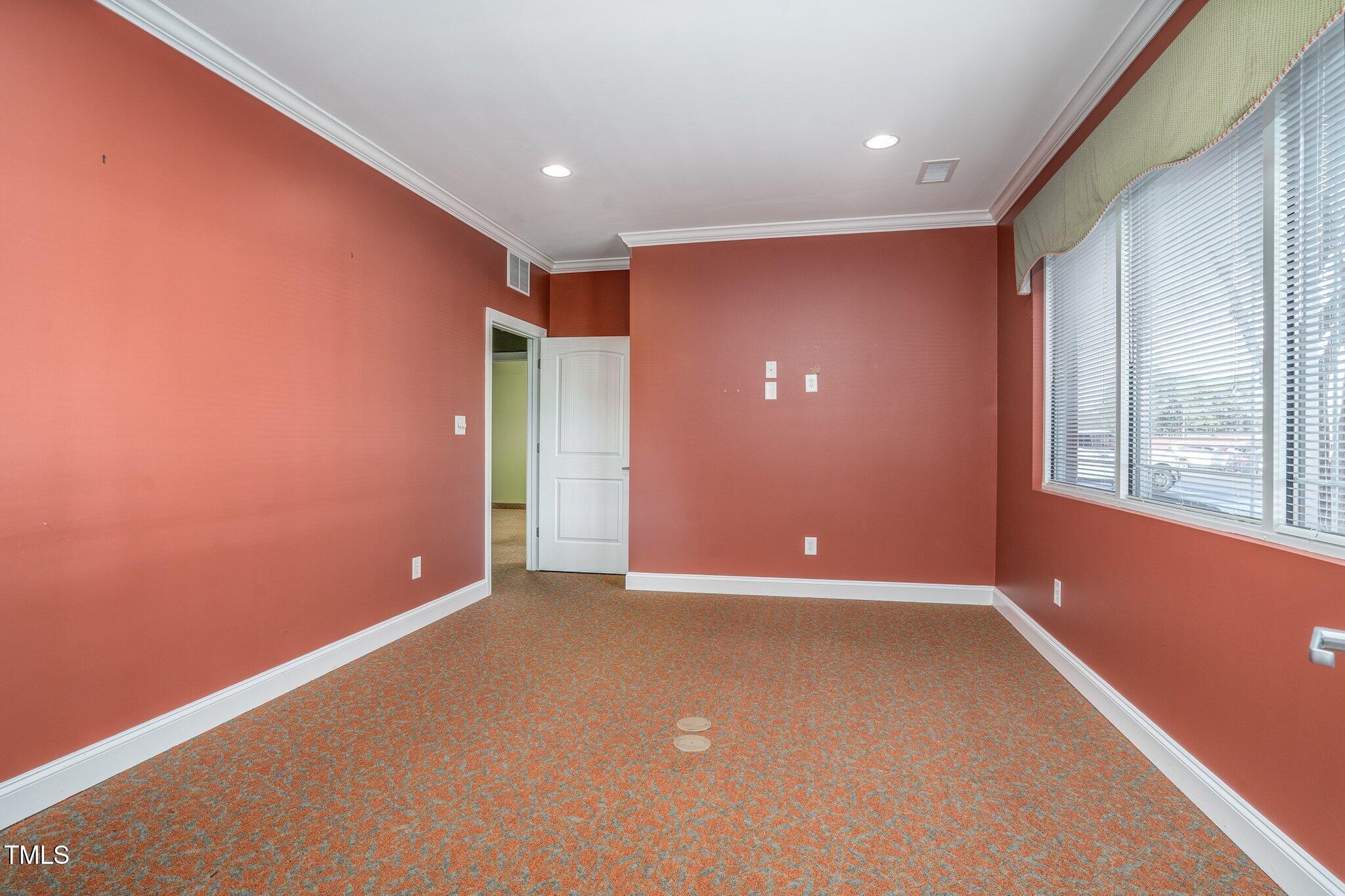 4025 Capital Drive Property Photo 9