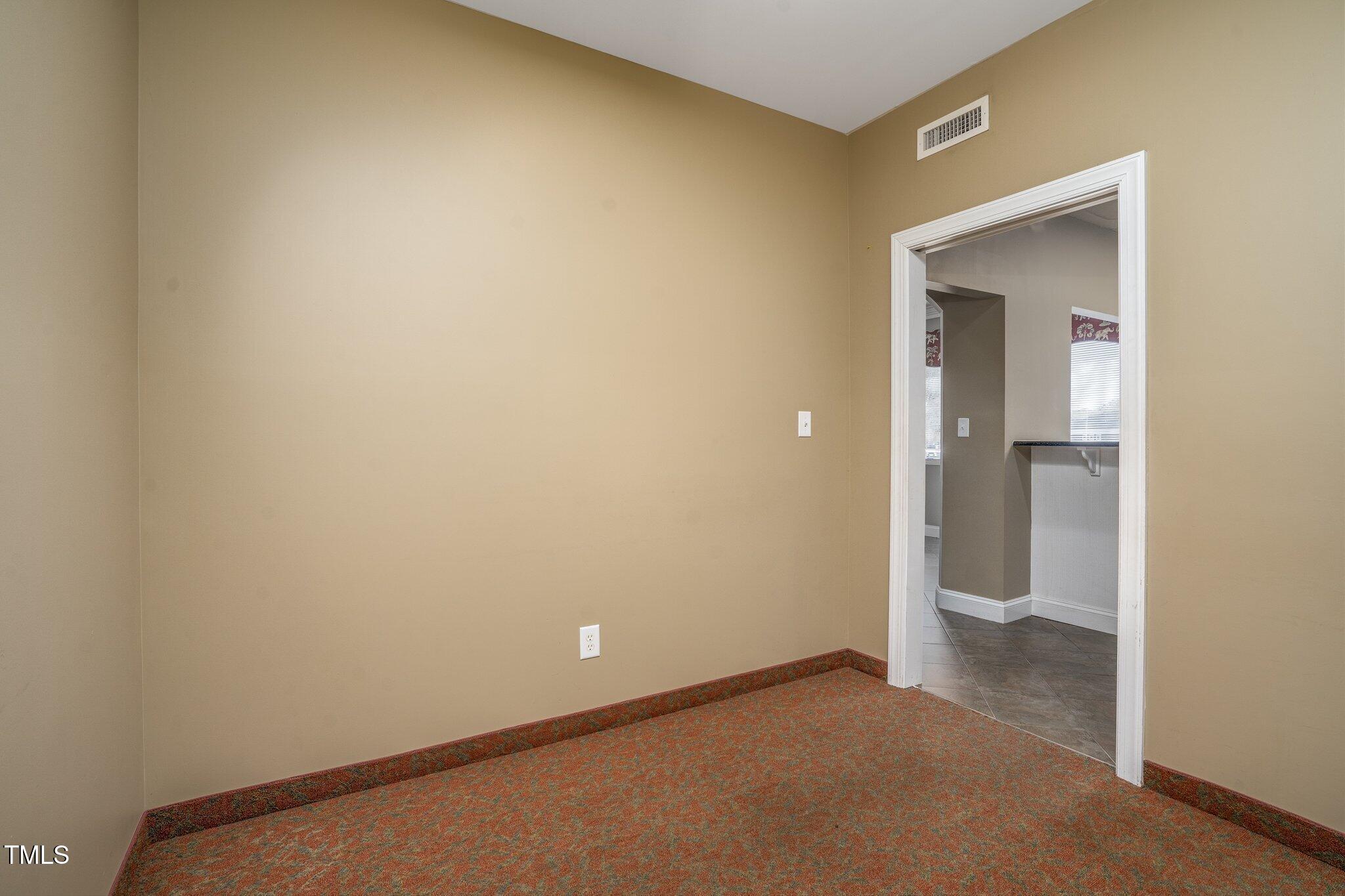 4025 Capital Drive Property Photo 13