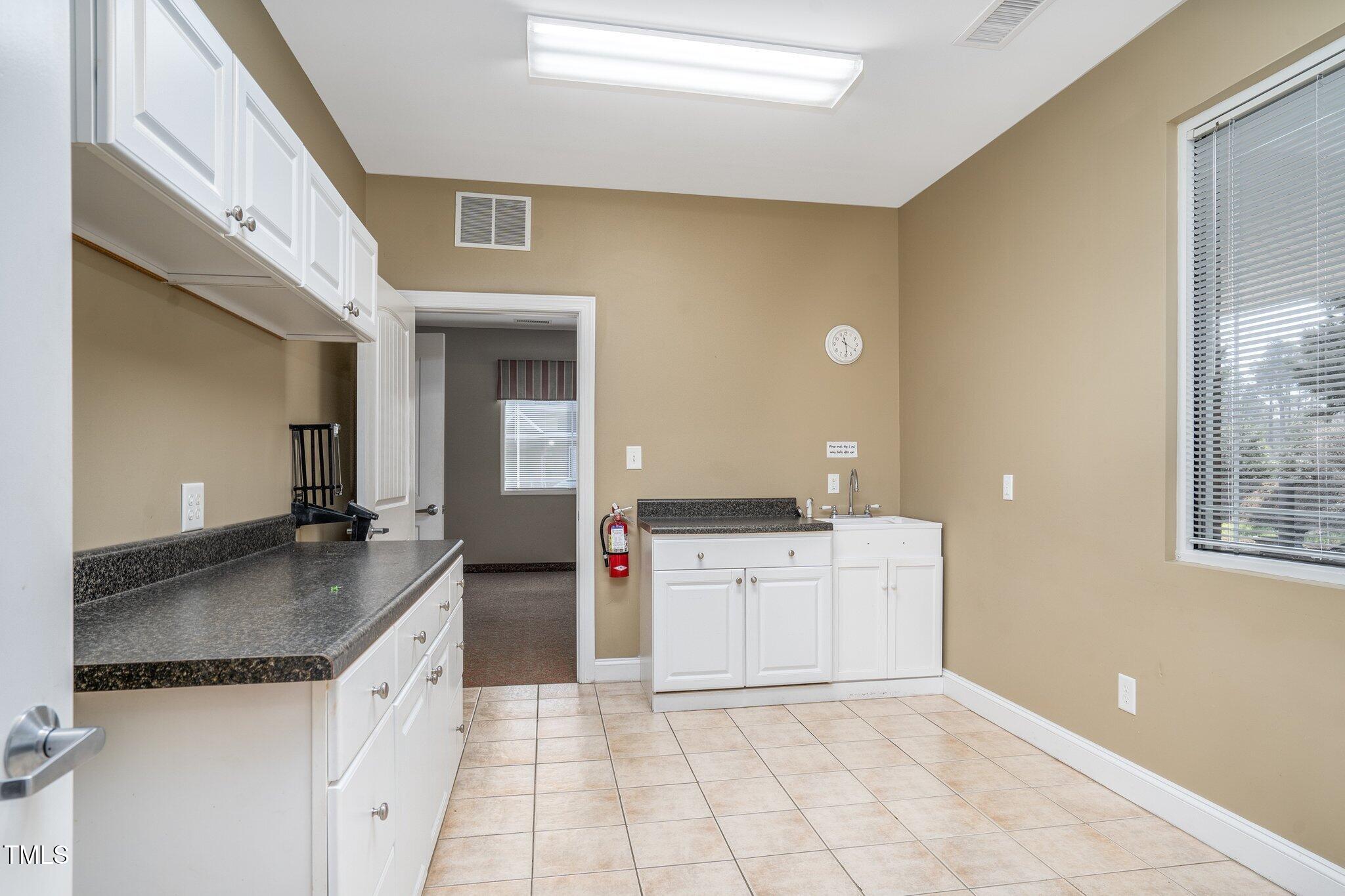 4025 Capital Drive Property Photo 19